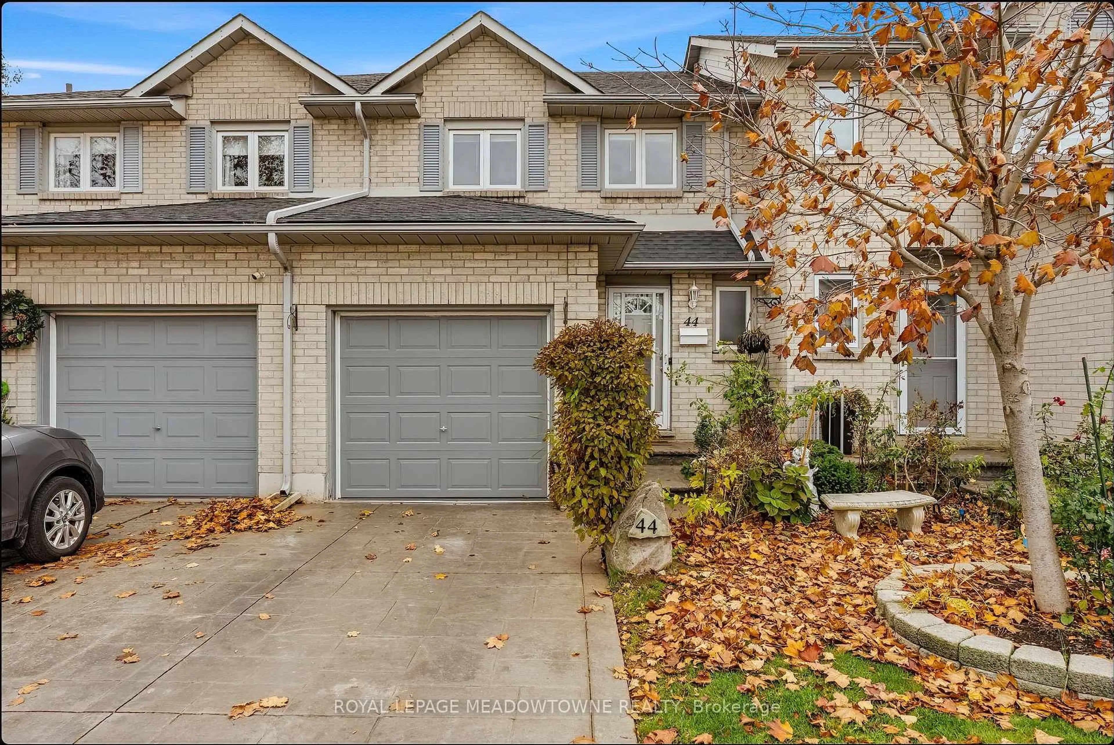 Unknown for 1 Royalwood Crt #44, Hamilton Ontario L8E 4Y3