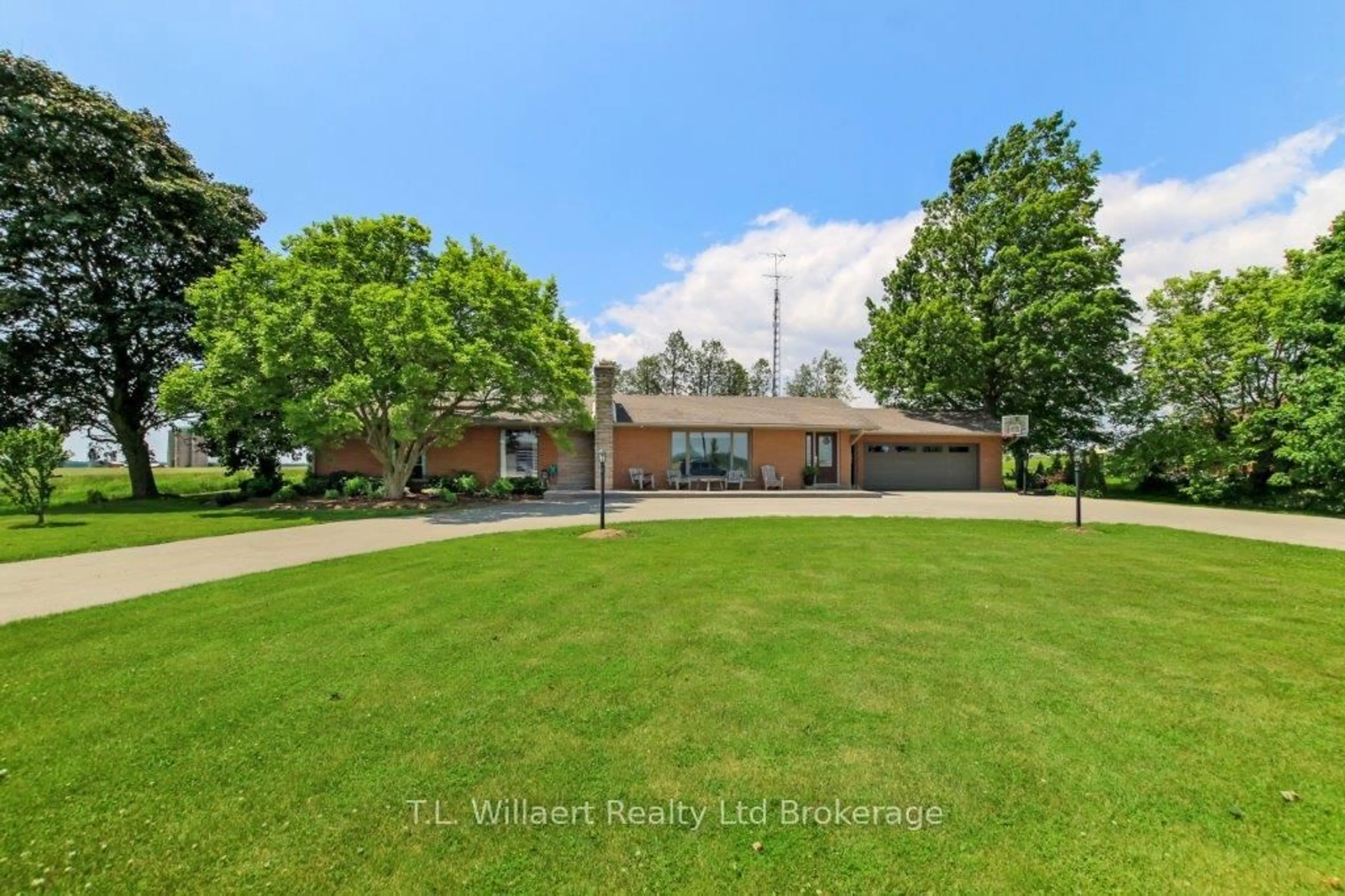 A pic from outside/outdoor area/front of a property/back of a property/a pic from drone, water/lake/river/ocean view for 292321 Culloden Line, South-West Oxford Ontario N0L 1C0