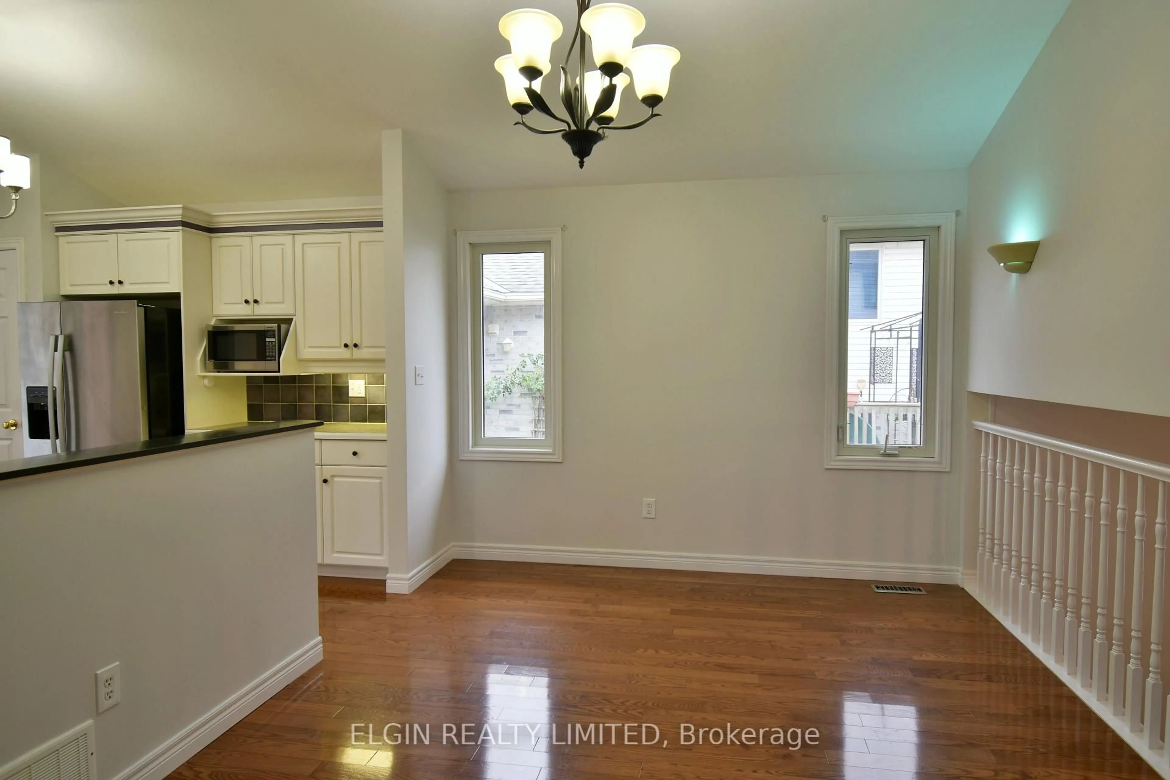 Unknown for 578 Wellington St, St. Thomas Ontario N5R 6E1