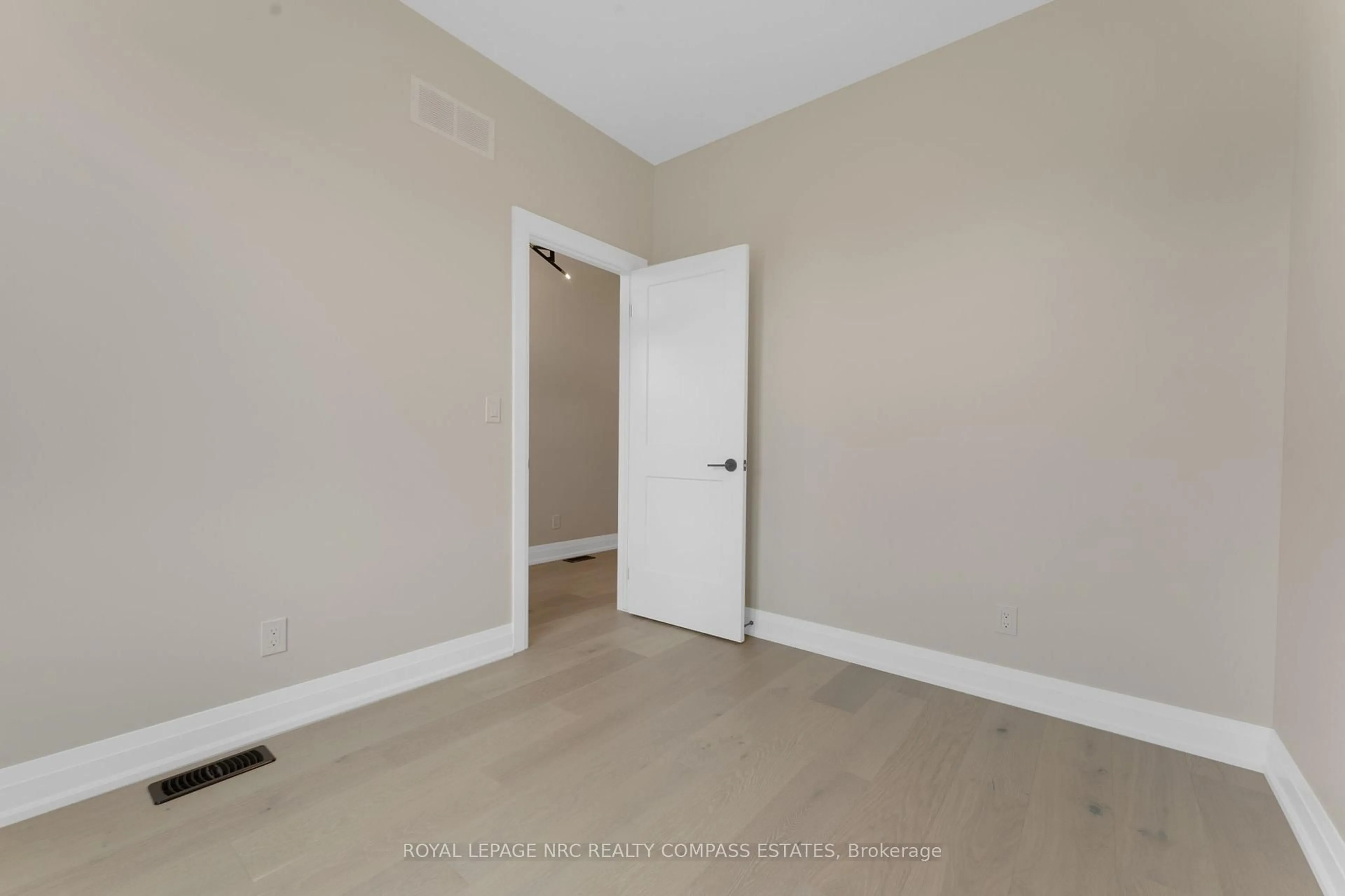 A pic of a room for 85 HOMESTEAD Dr, Niagara-on-the-Lake Ontario L0S 1T0