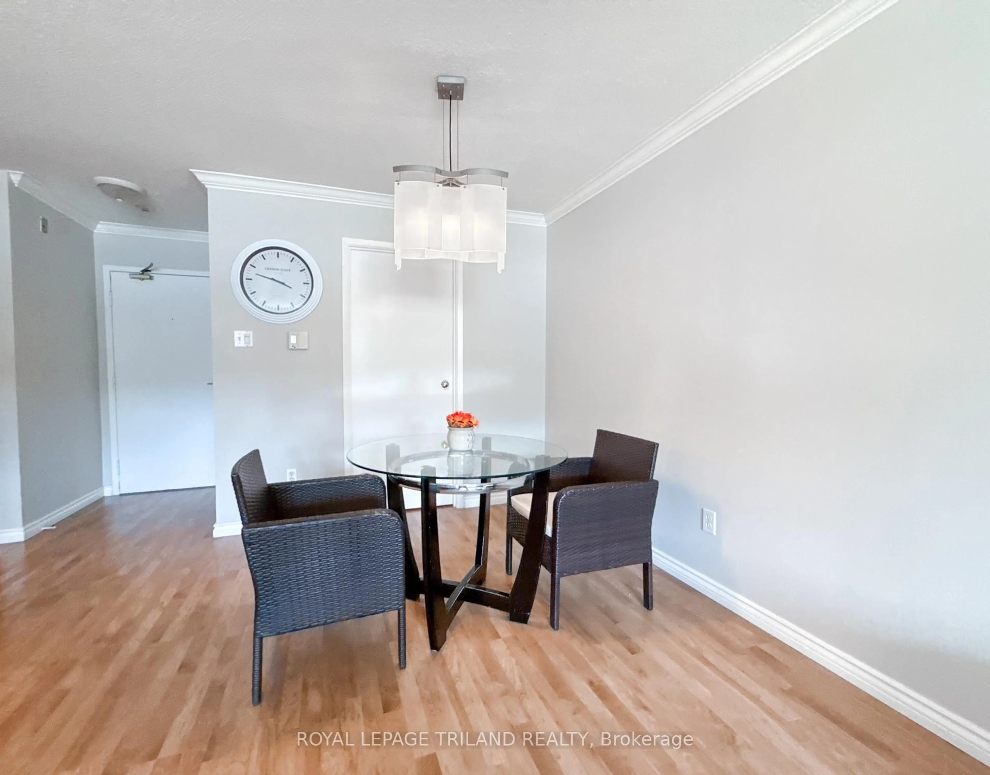 Dining room, wood/laminate floor for 5 Jacksway Cres #110, London North Ontario N5X 3T6