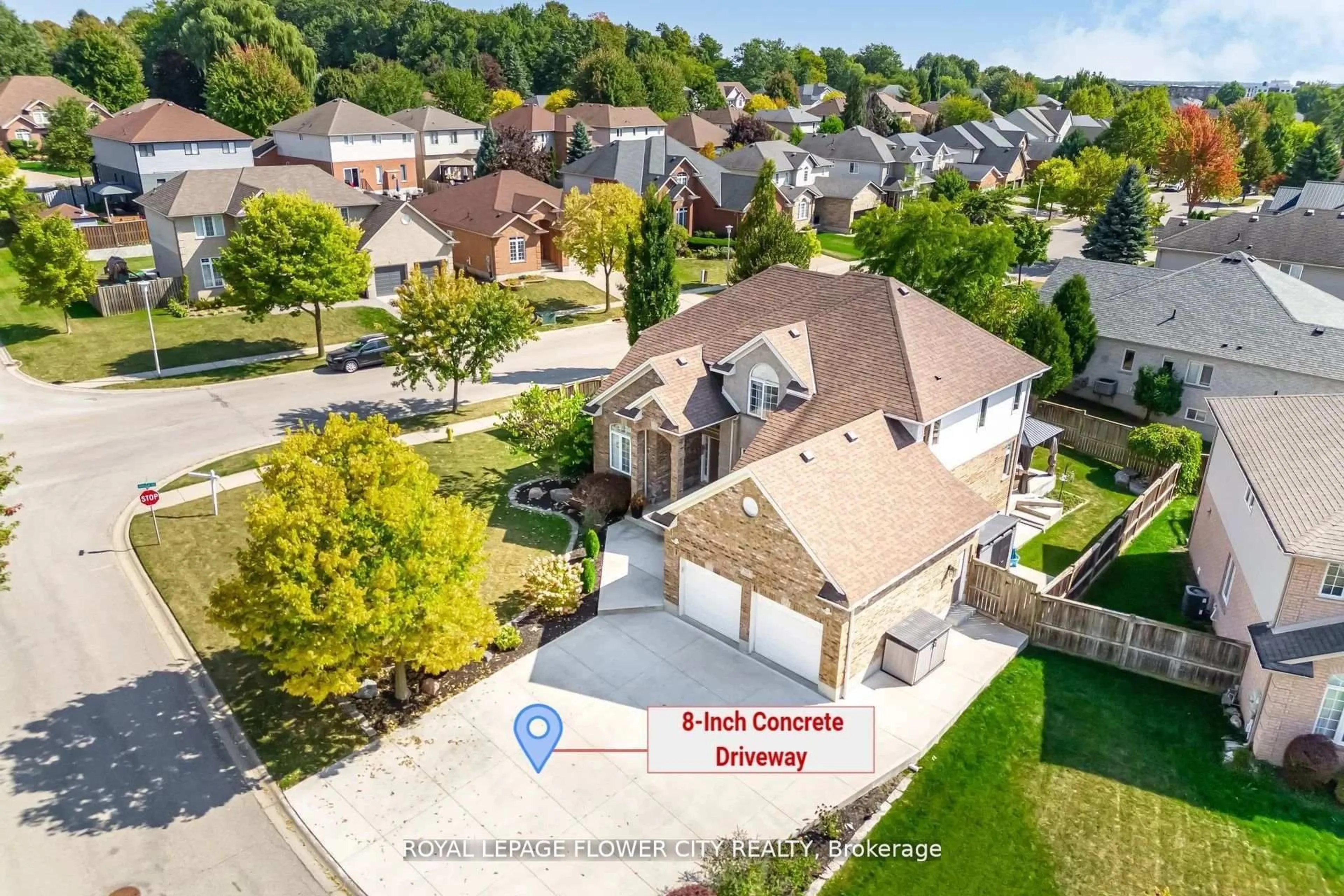 A pic from outside/outdoor area/front of a property/back of a property/a pic from drone, street for 908 Gabor St, London South Ontario N6K 4V6