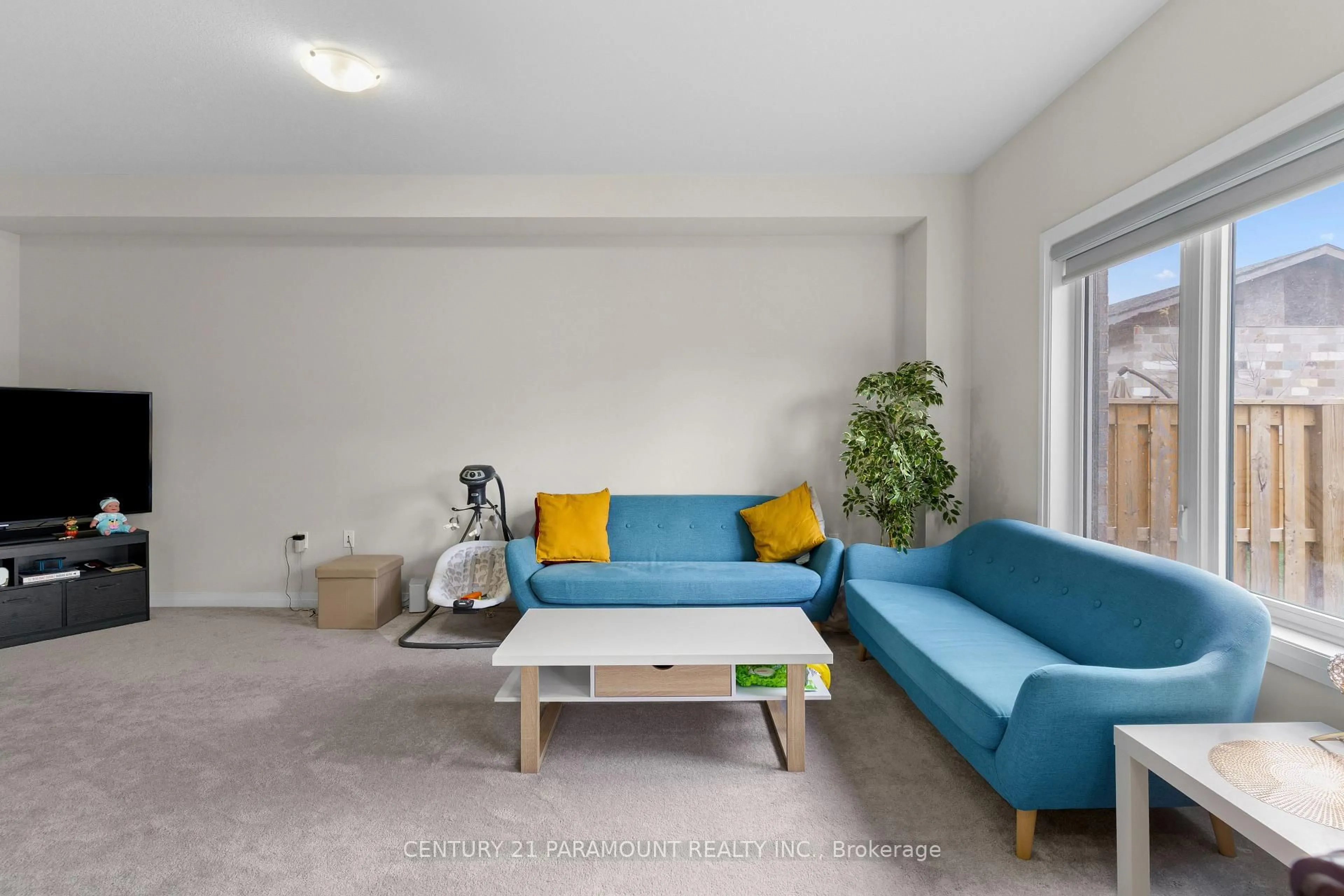 Living room with furniture, unknown for 520 Grey St #5, Brantford Ontario N3S 0K1