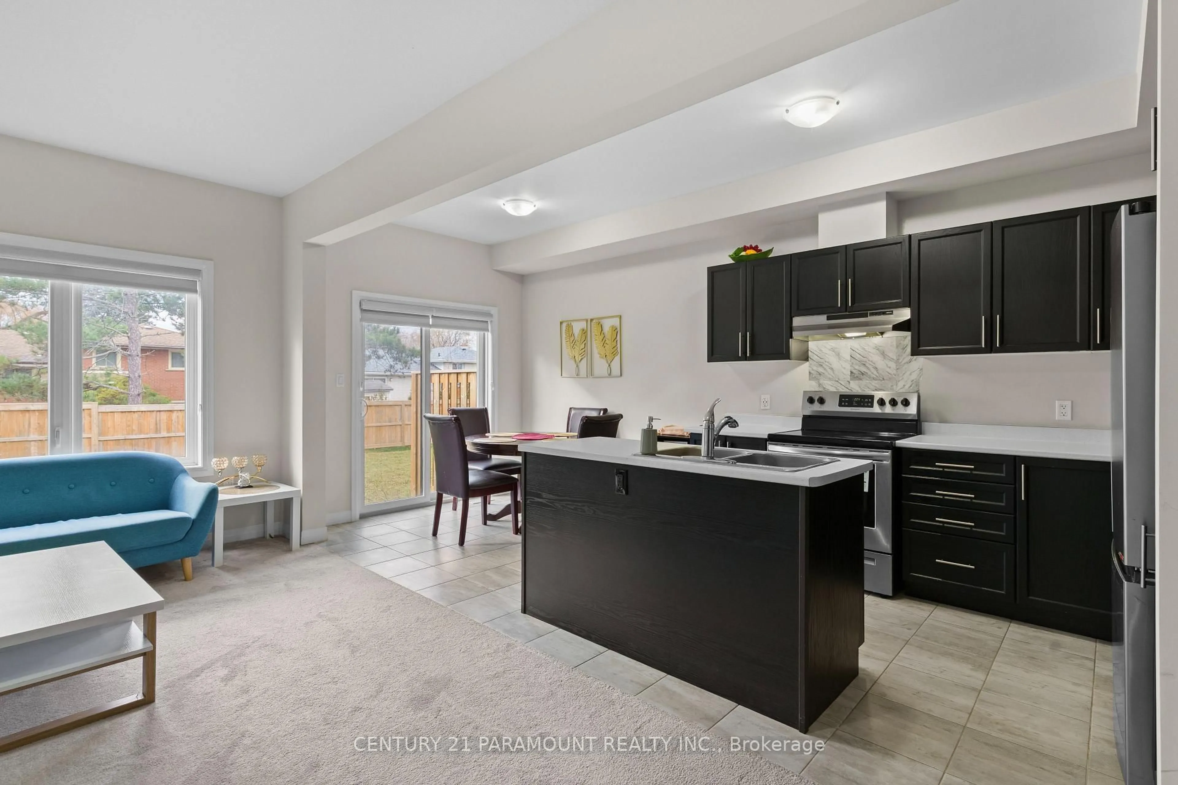 Open concept kitchen, ceramic/tile floor for 520 Grey St #5, Brantford Ontario N3S 0K1