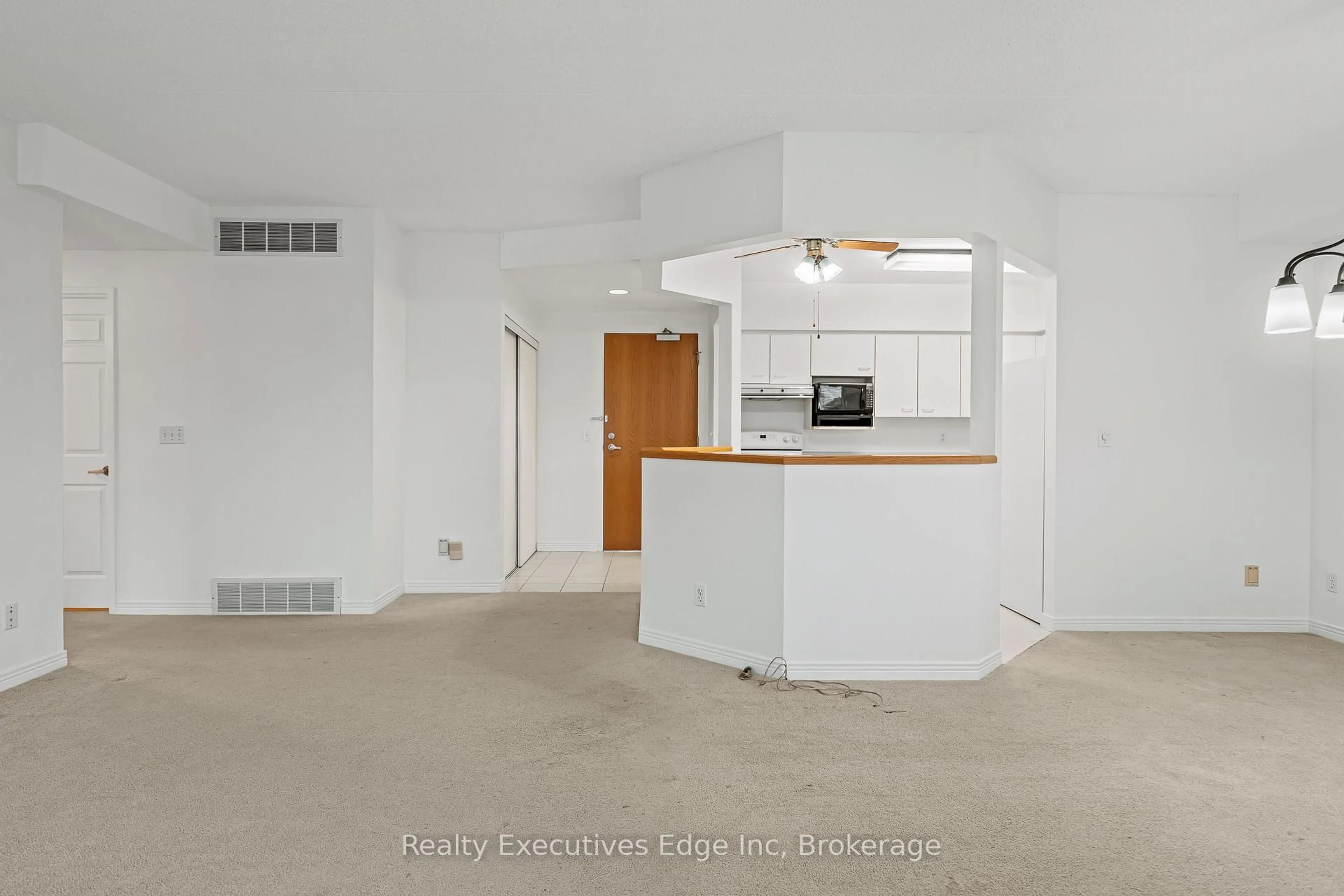 Unknown for 208 Silvercreek Pkwy #205, Guelph Ontario N1H 8H2