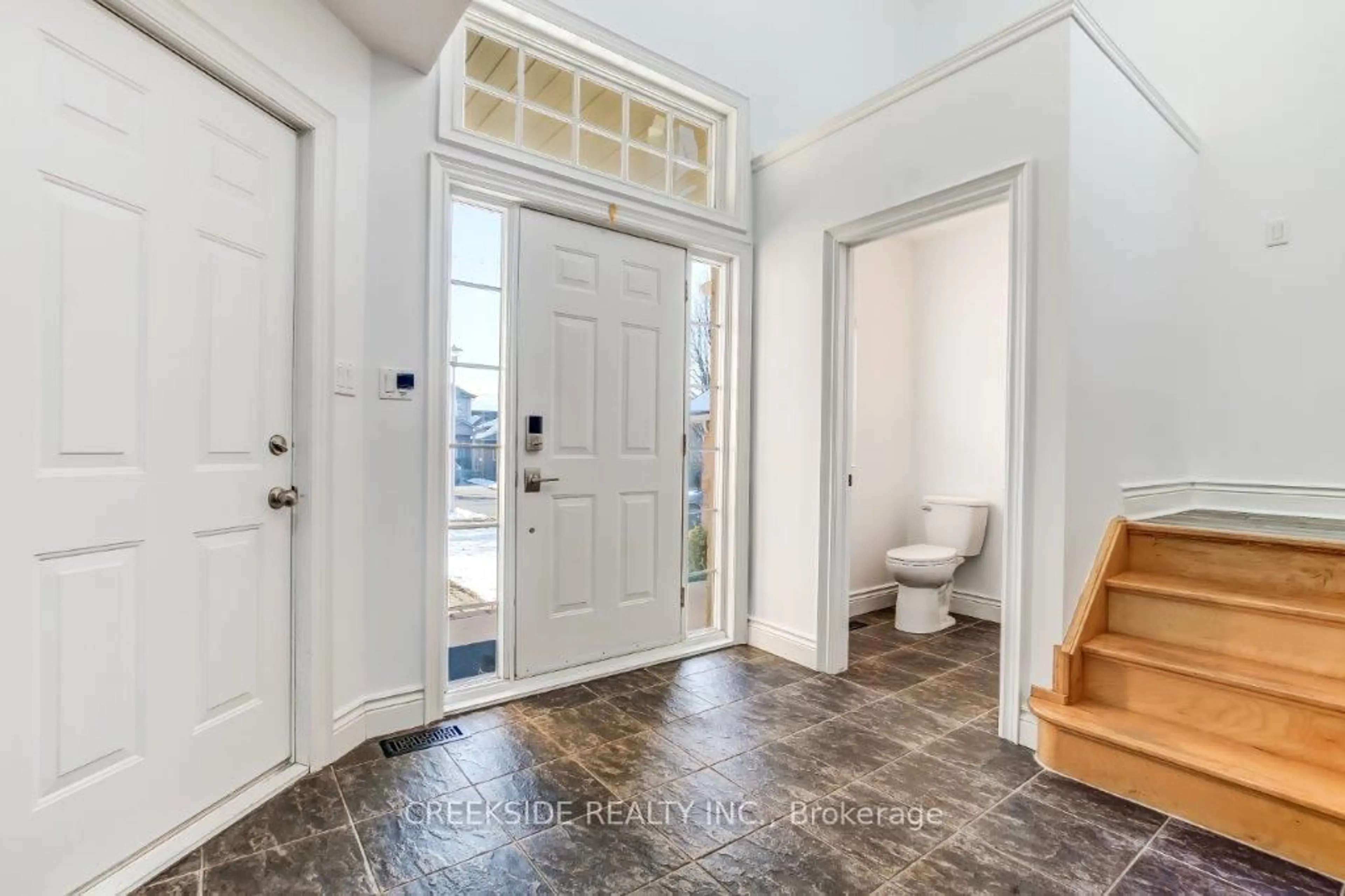 Indoor entryway for 769 Garibaldi Ave, London North Ontario N5X 4J8