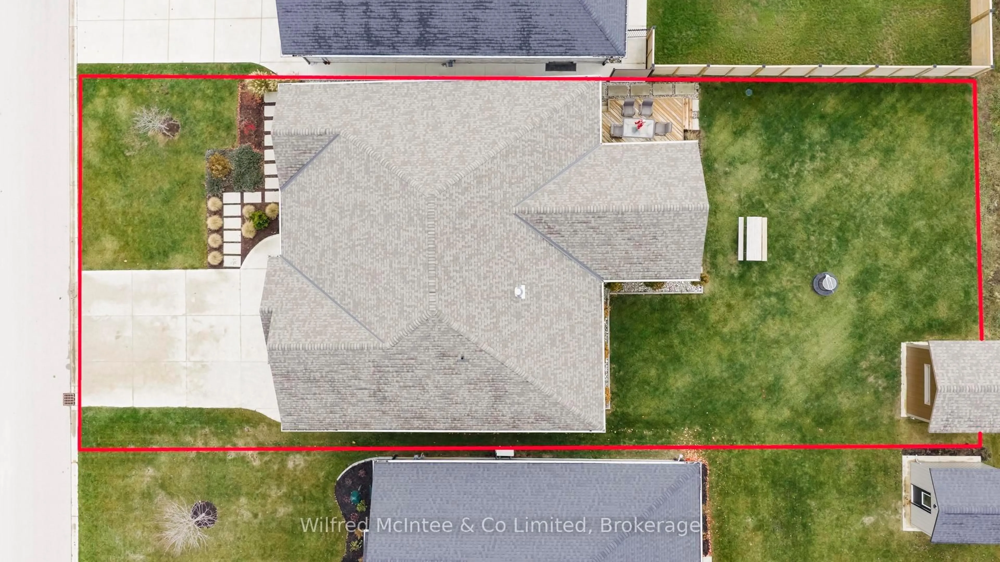 A pic from outside/outdoor area/front of a property/back of a property/a pic from drone, building for 217 Irishwood Lane, Brockton Ontario N0G 2V0