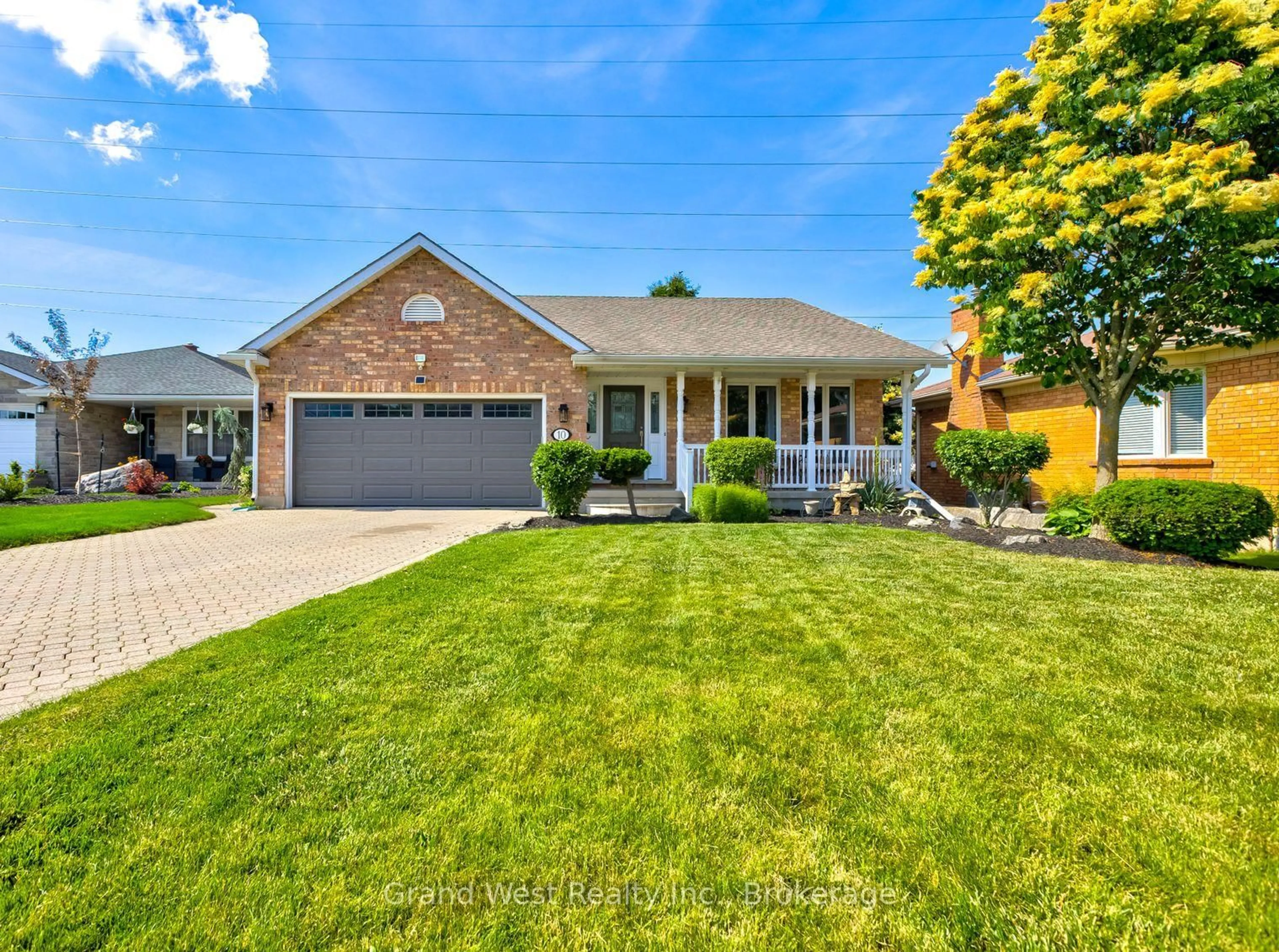 Home with brick exterior material, street for 10 GLEN ABBEY Crt, Woodstock Ontario N4S 8S8