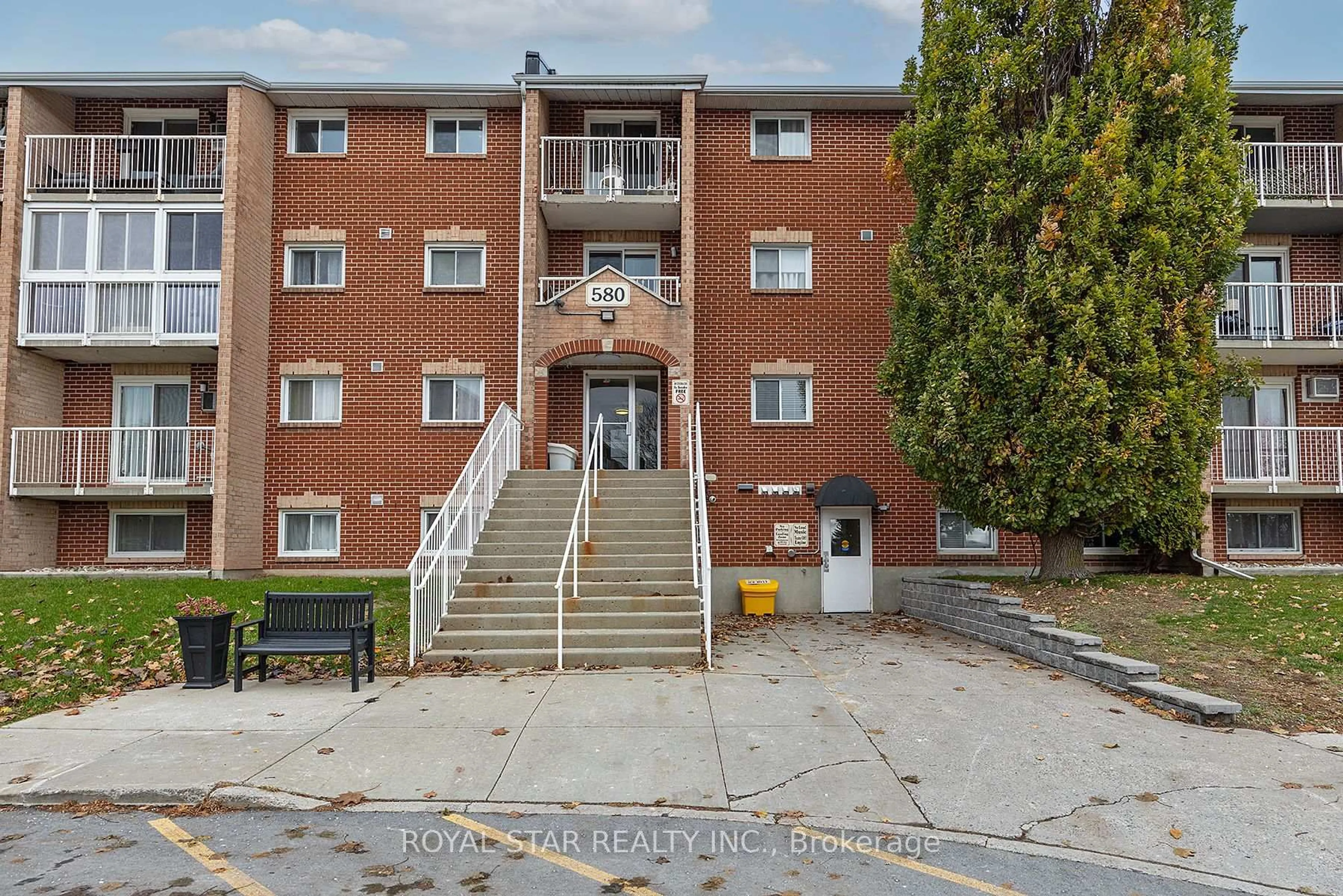 Unknown for 580 Armstrong Rd #114, Kingston Ontario K7M 8M3