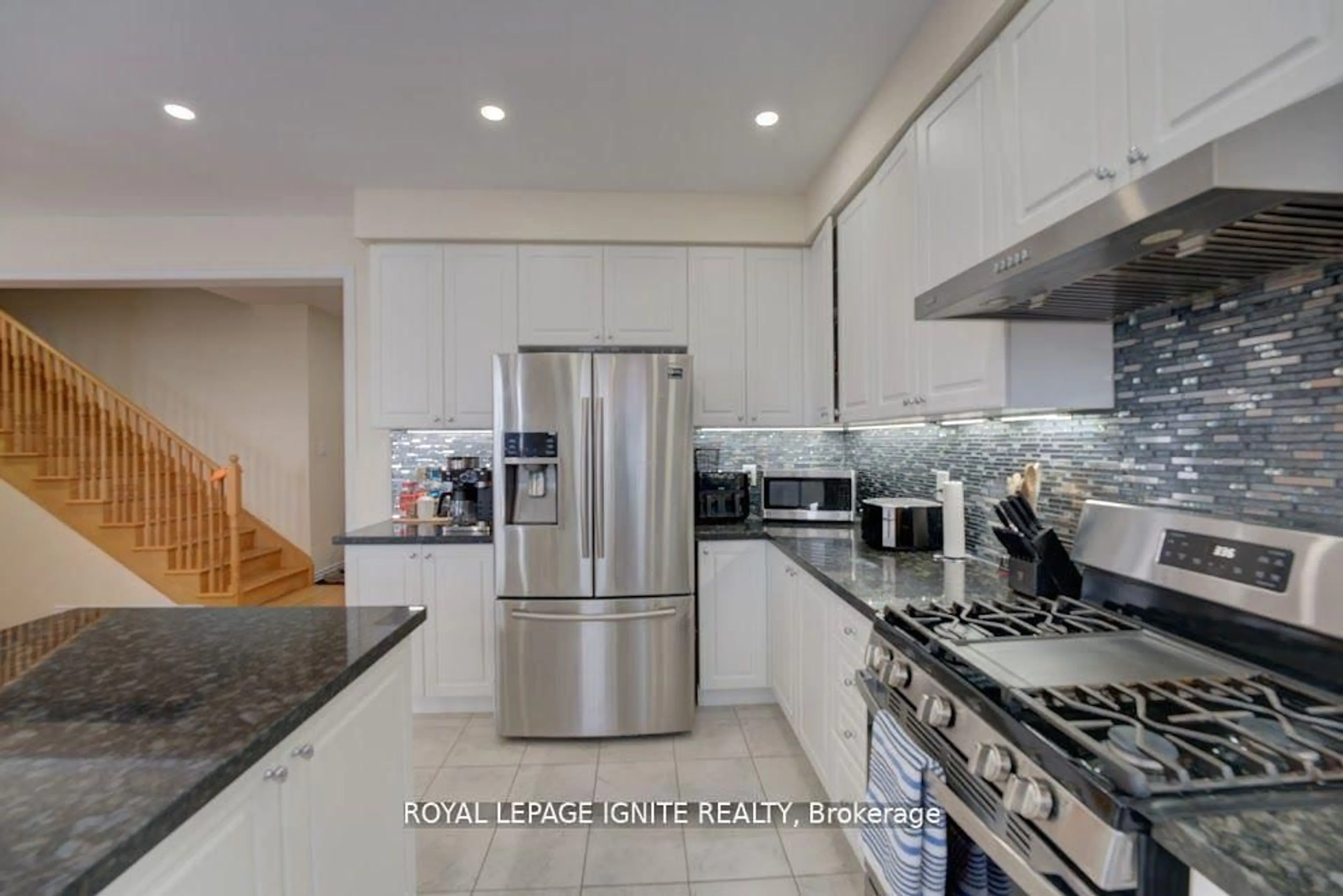 Contemporary kitchen, ceramic/tile floor for 41 Northhill Ave, Cavan Monaghan Ontario L0A 1G0