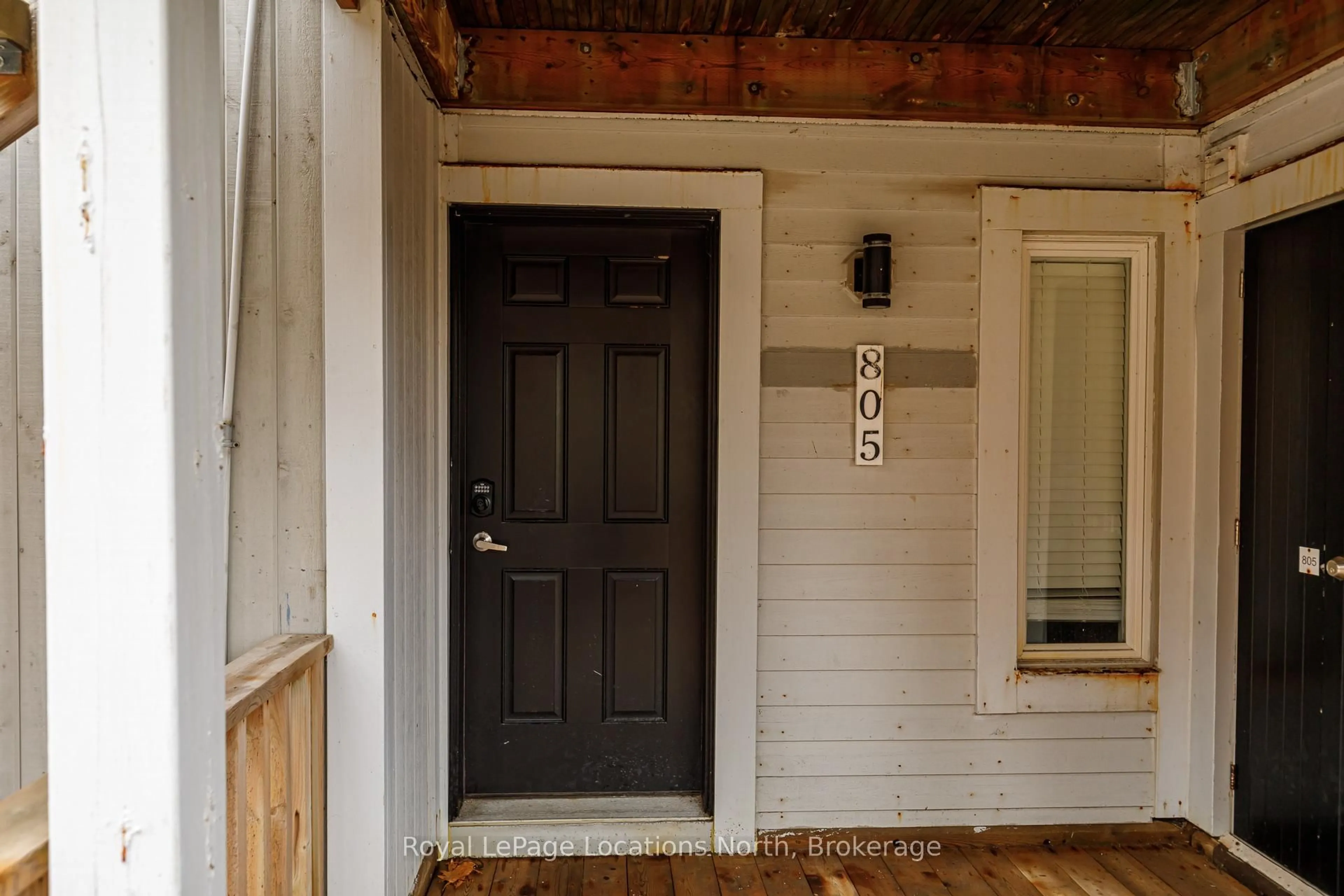 Indoor entryway for 796468 Grey 19 Rd #805, Blue Mountains Ontario L9Y 0N6