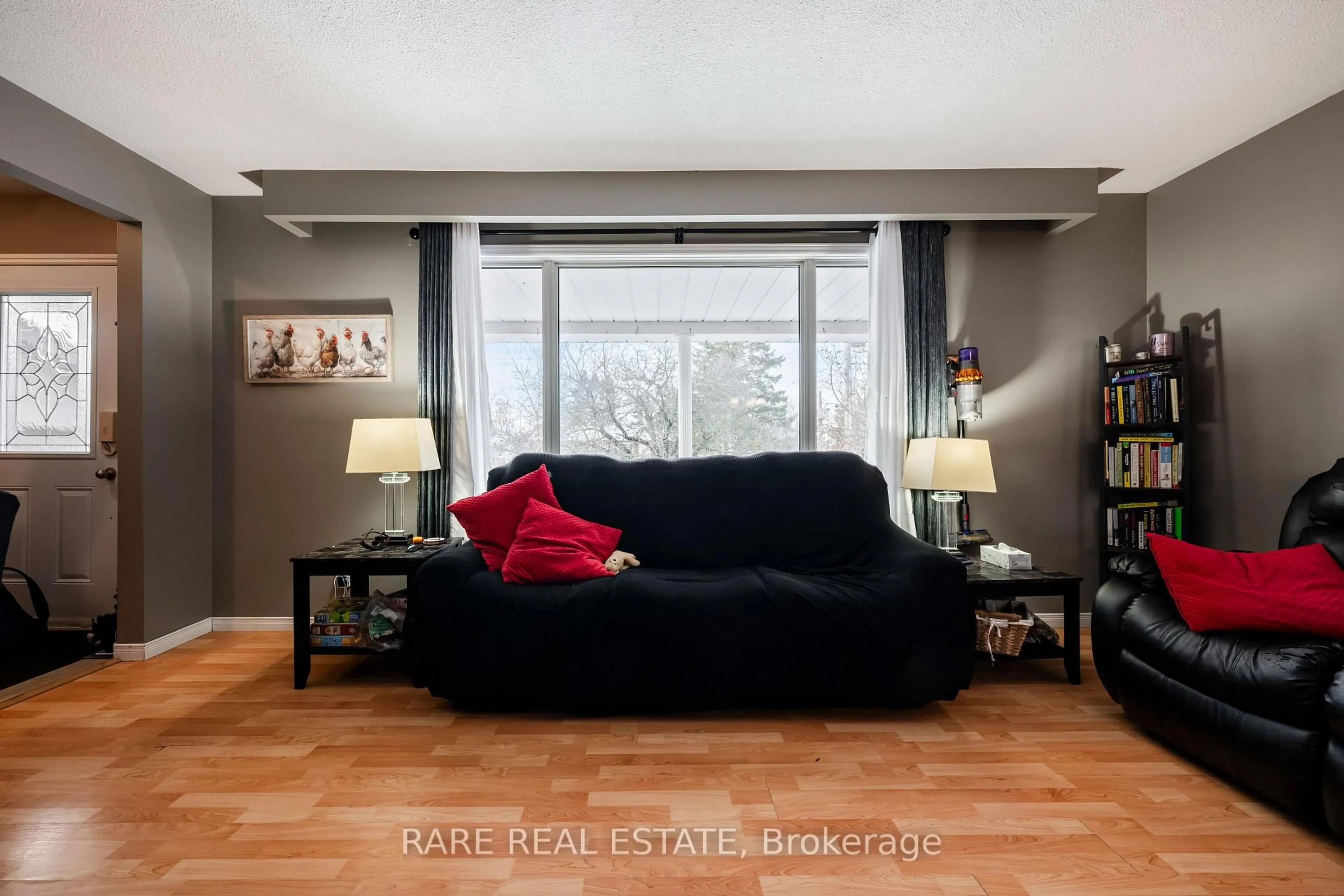 Living room with furniture, unknown for 280 Main St St, Southgate Ontario N0C 1B0