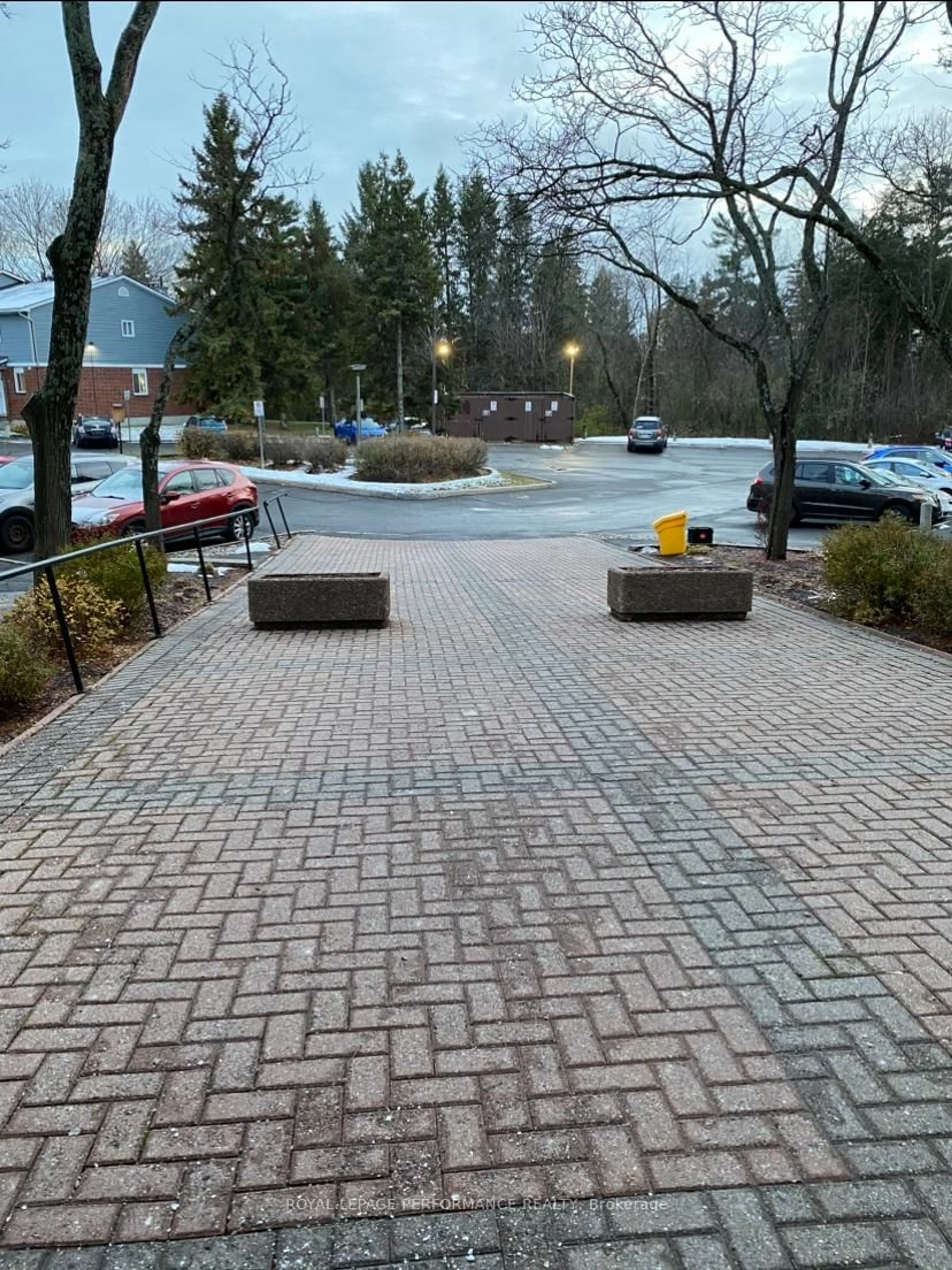 Patio, street for 6470 Bilberry Dr #112, Ottawa Ontario K1C 4P1