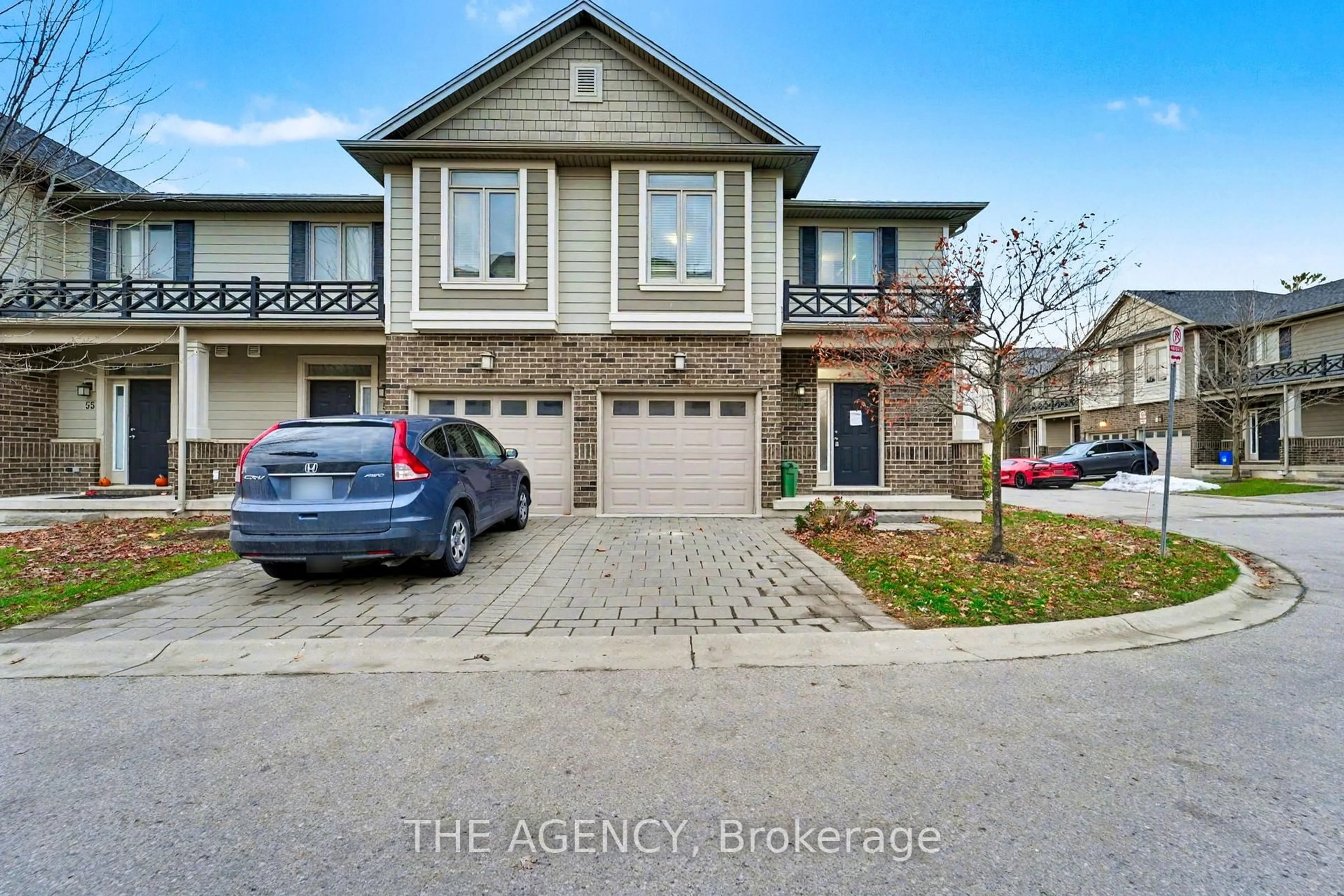 A pic from outside/outdoor area/front of a property/back of a property/a pic from drone, street for 112 N Centre Rd #59, London North Ontario N5X 0G9