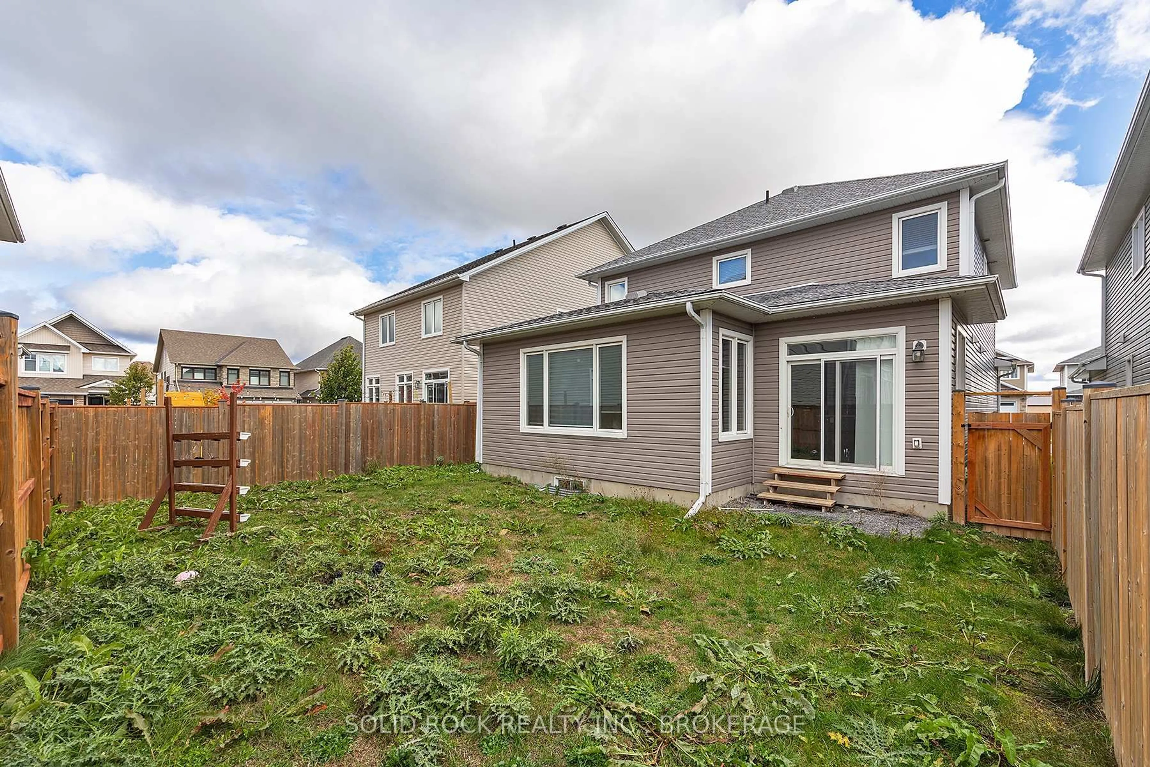 Patio, unknown for 277 Holden St, Kingston Ontario K7P 0L1