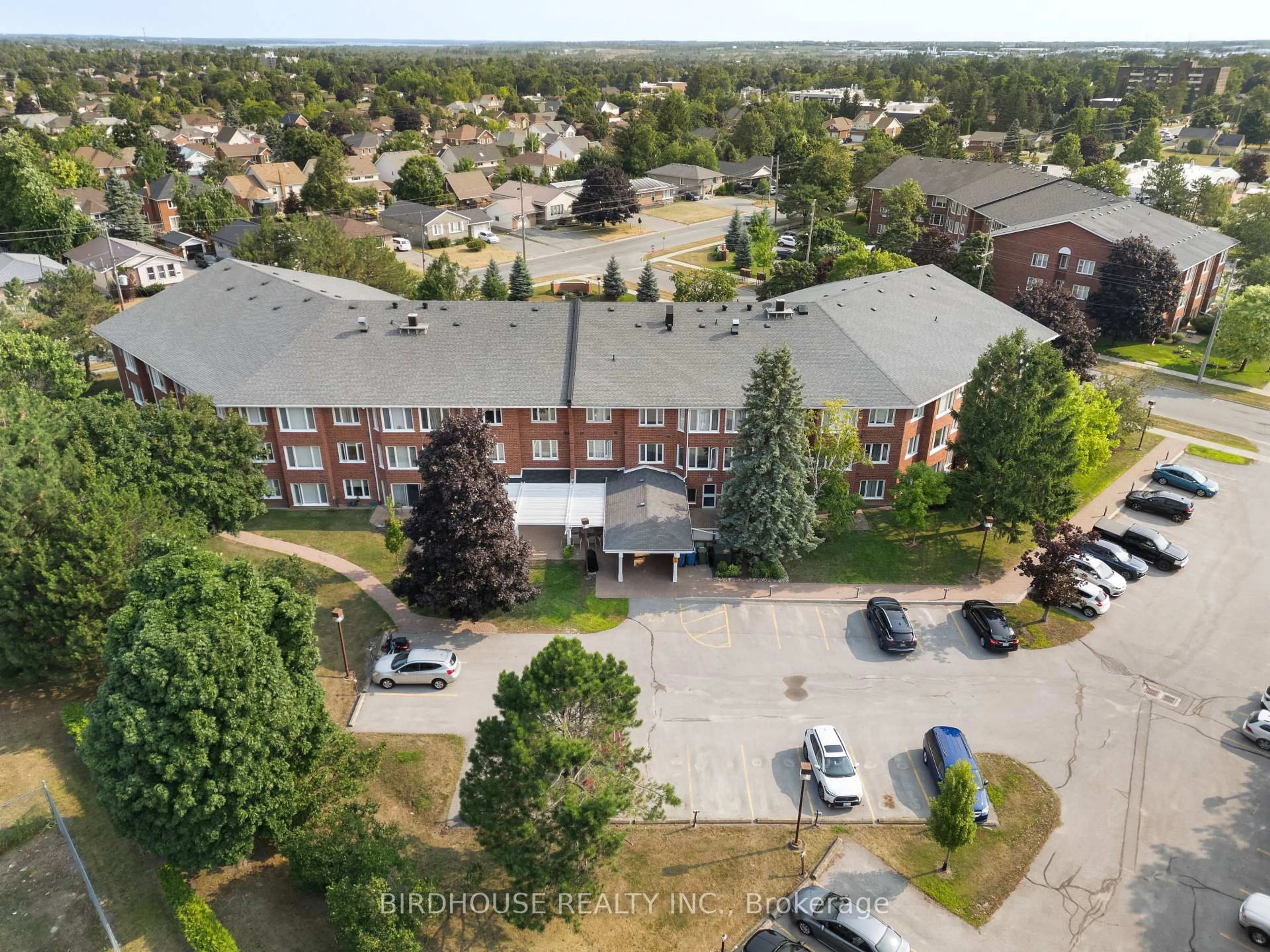 A pic from outside/outdoor area/front of a property/back of a property/a pic from drone, unknown for 1 Heritage Way #109, Kawartha Lakes Ontario K9V 5P9