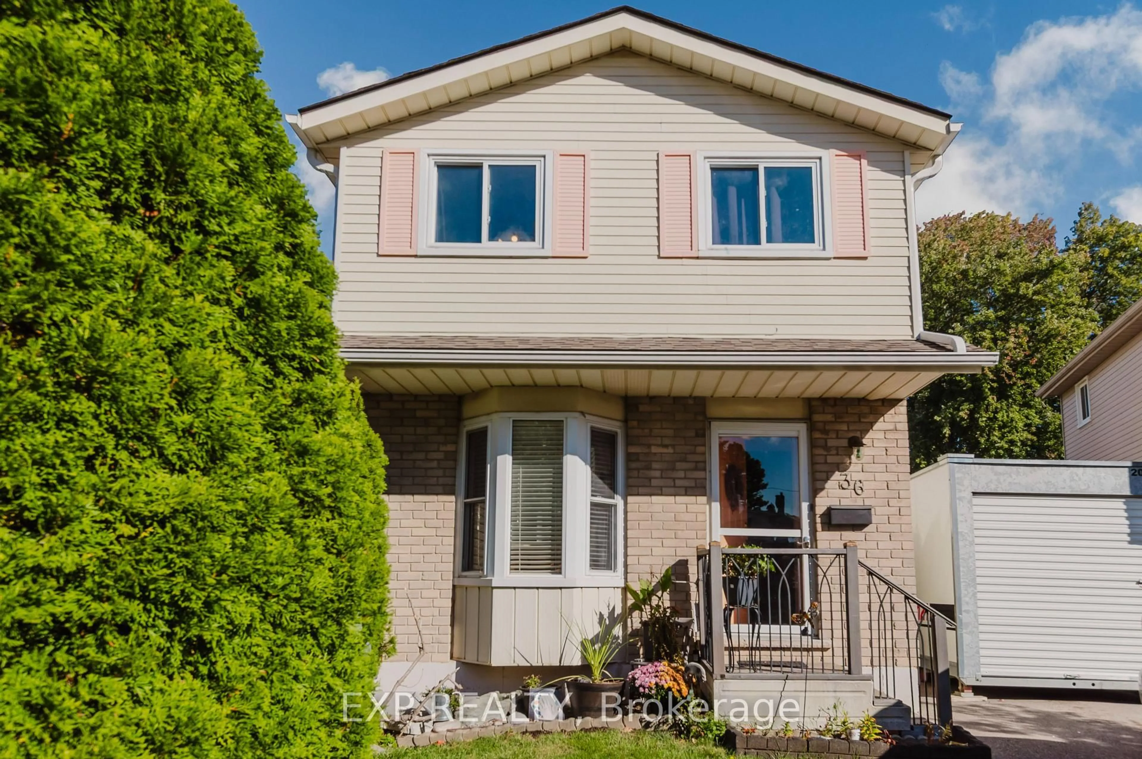 Home with vinyl exterior material, street for 36 Nautical Rd, Brantford Ontario N3P 1G6