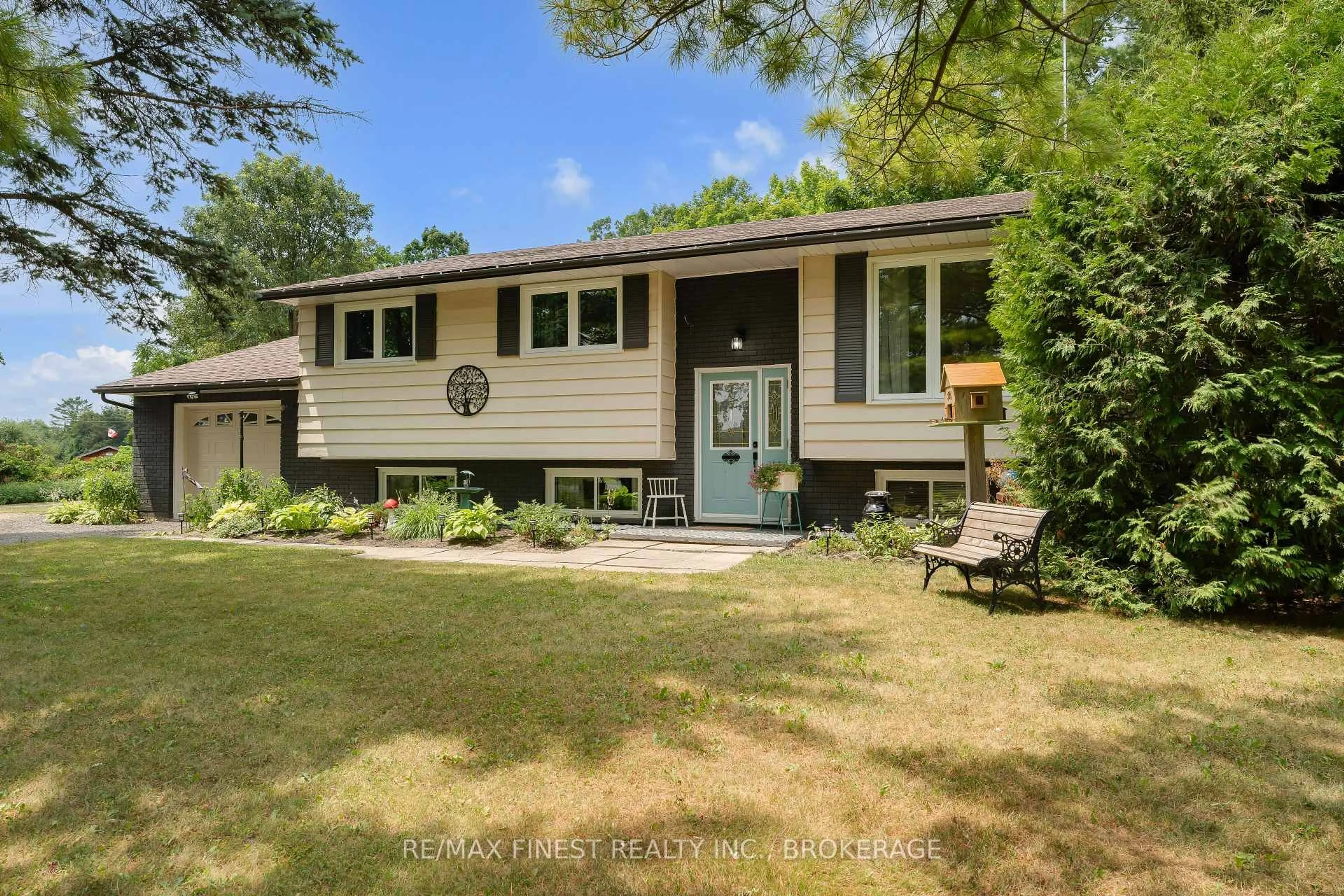 Home with vinyl exterior material, street for 1089 County Road 9 Rd, Greater Napanee Ontario K7R 0E4