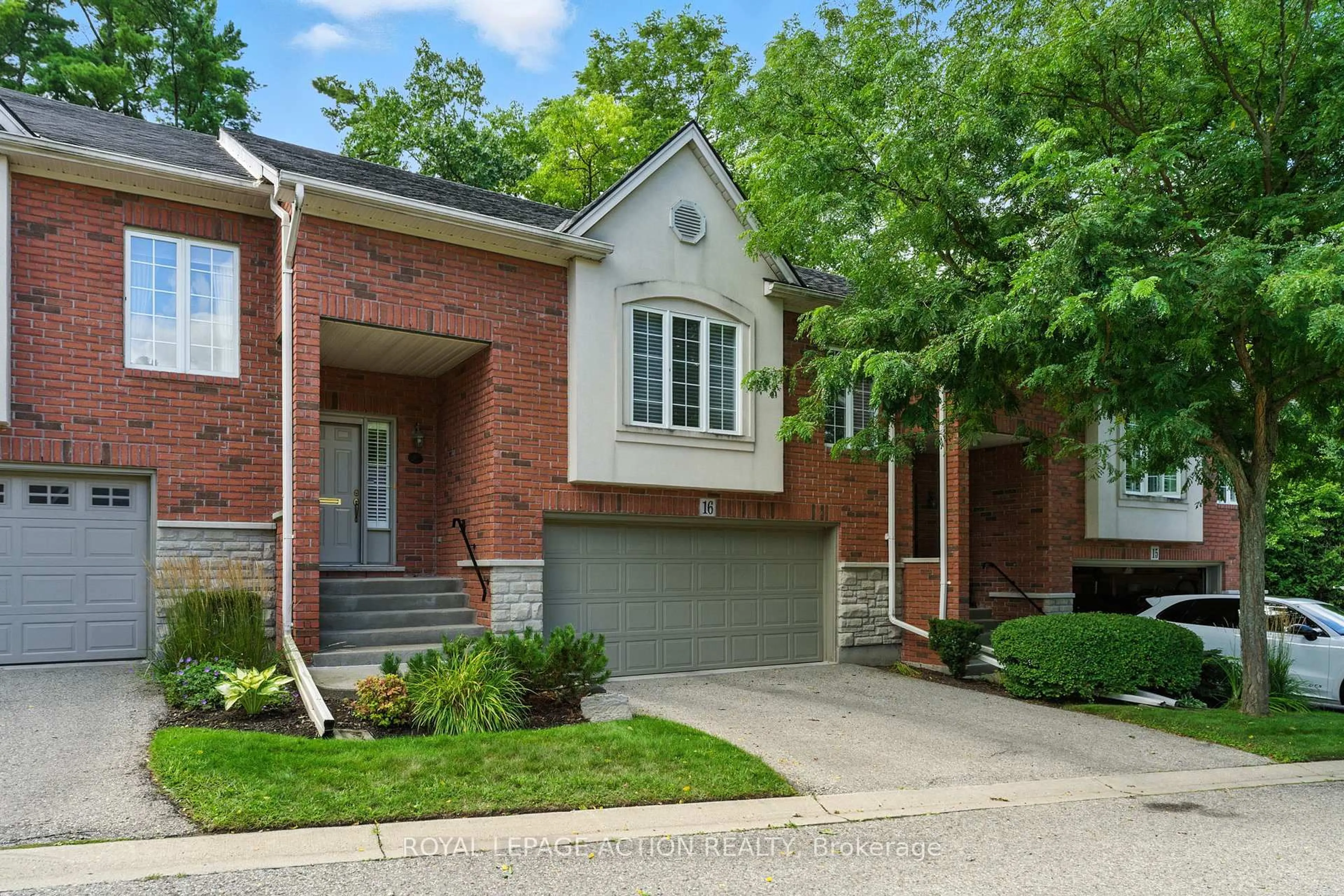 Home with brick exterior material, street for 24 Hardy Rd #16, Brantford Ontario N3T 5K6