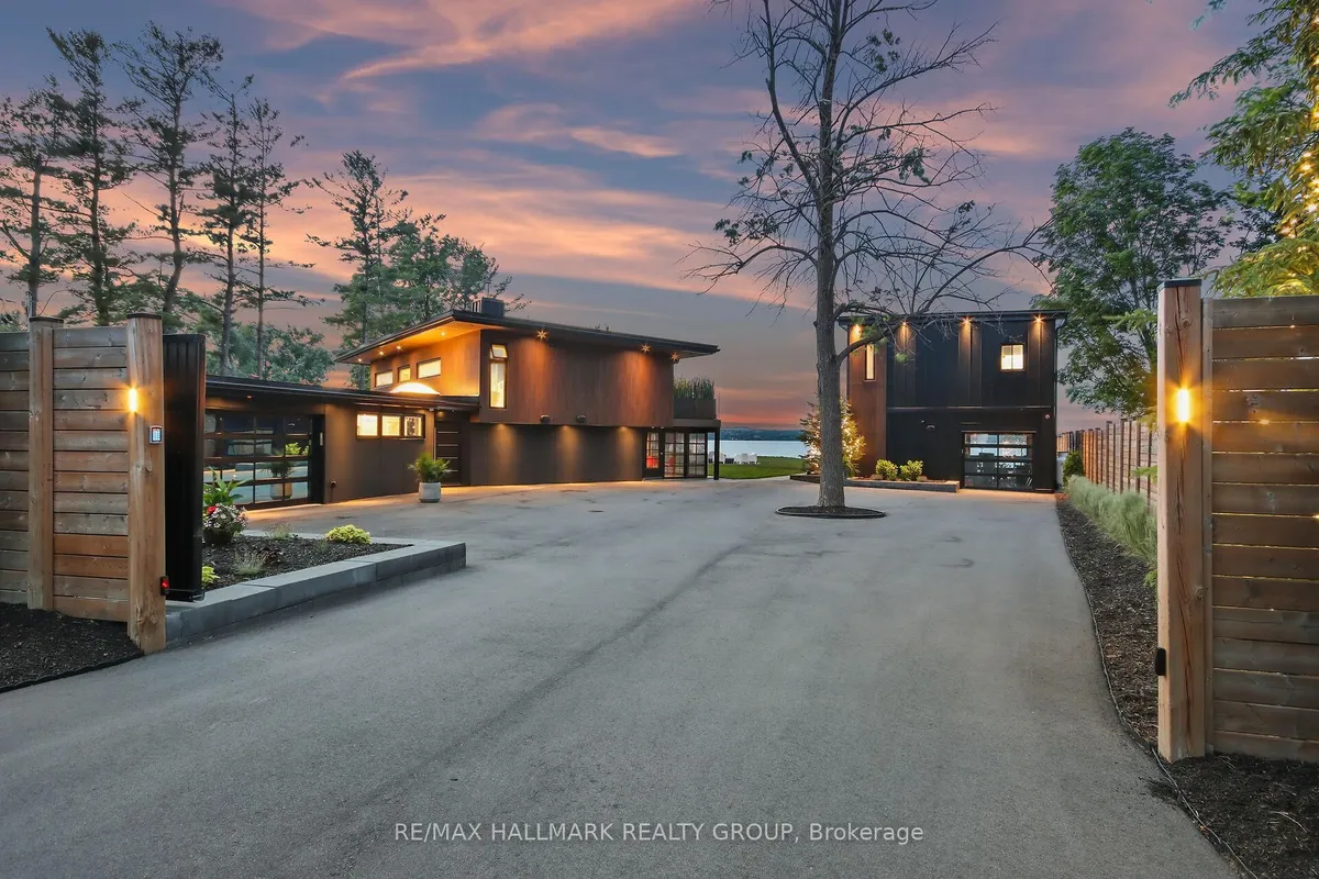 227 Grandview Rd, Ottawa, Ontario | Off Market | Wahi