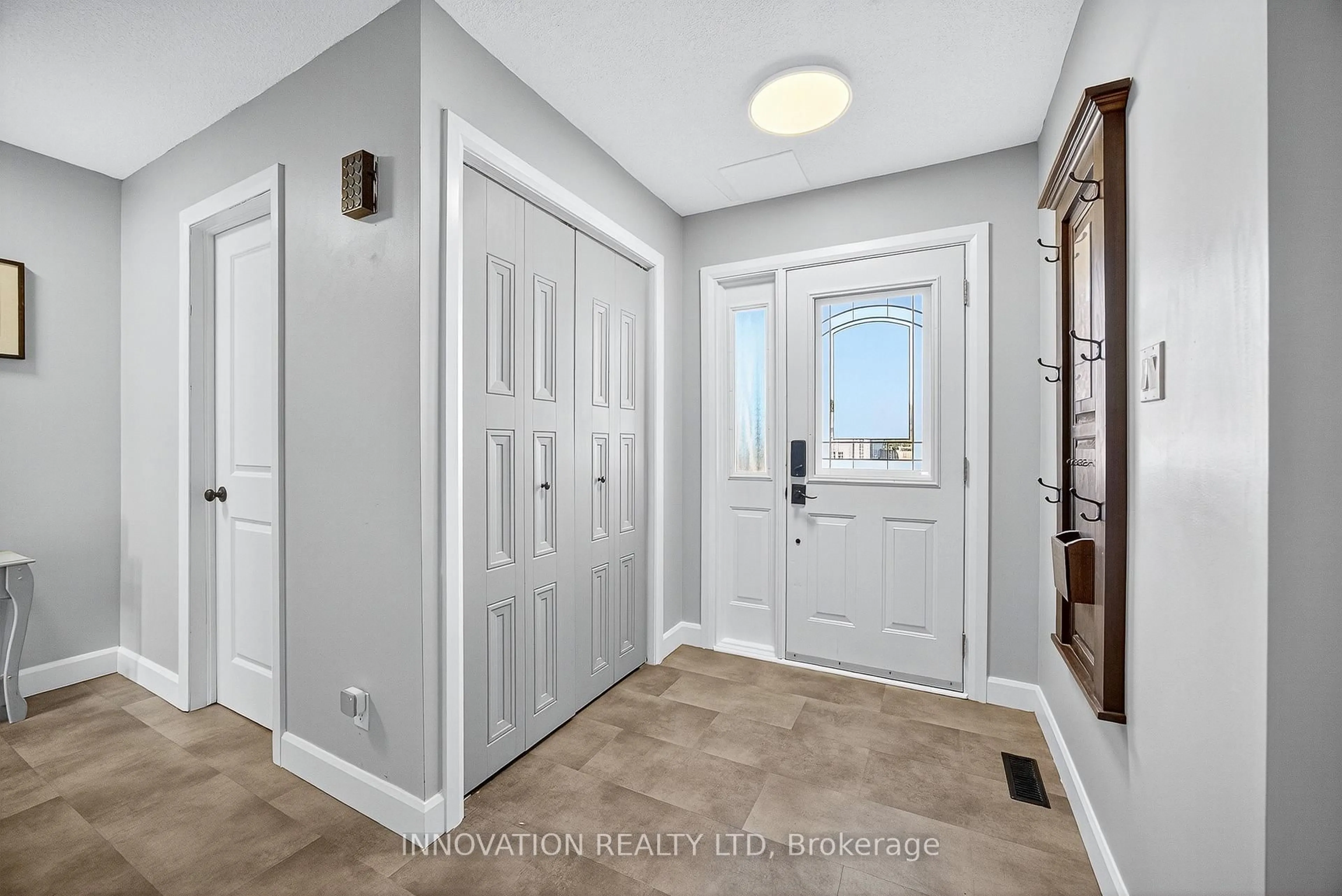 Indoor entryway for 38 Patterson Cres, Carleton Place Ontario K7C 4H3