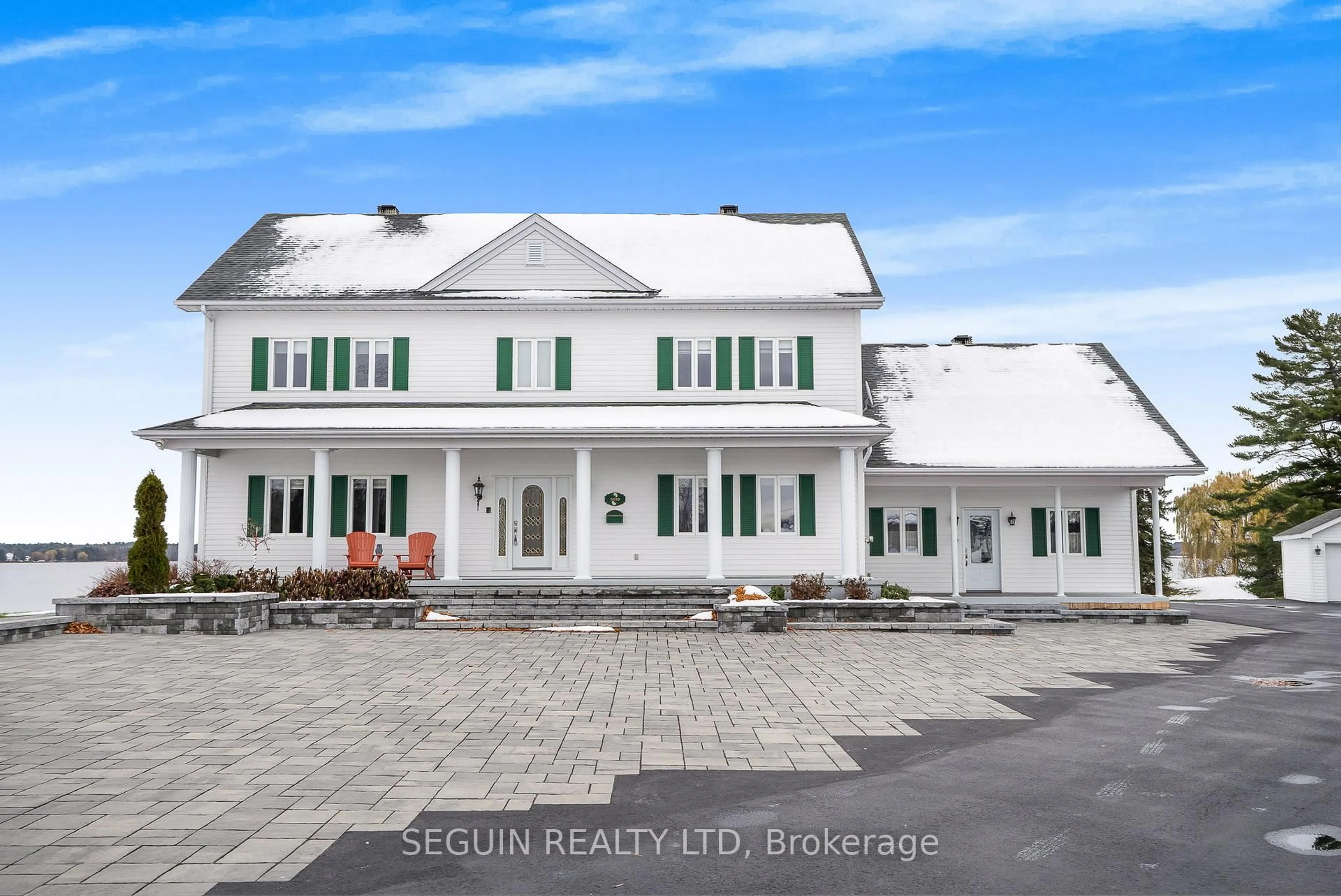 Home with vinyl exterior material, unknown for 3519 Front Rd, East Hawkesbury Ontario K6A 2R2