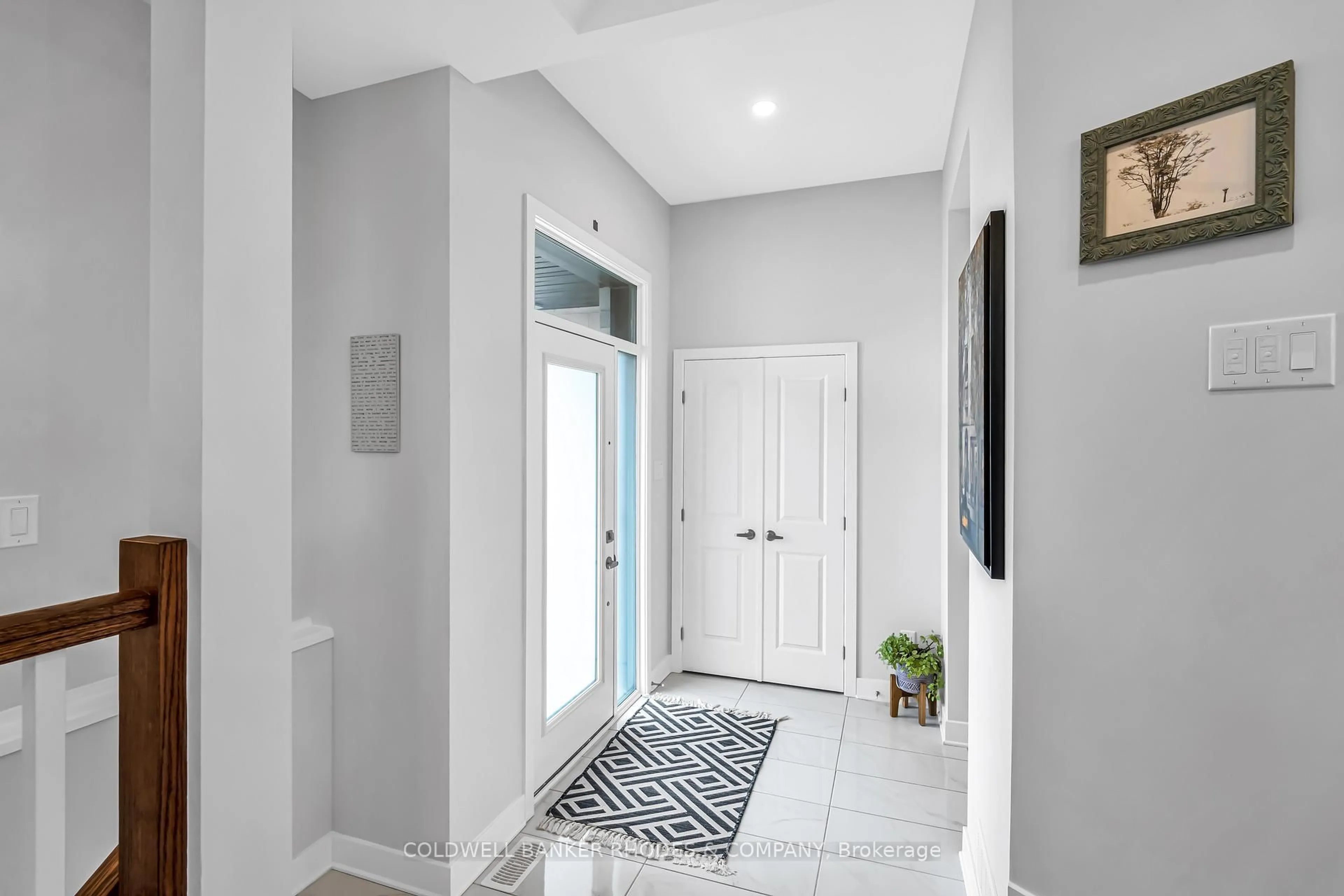 Indoor entryway for 223 Bristol Cres, North Grenville Ontario K0G 1J0