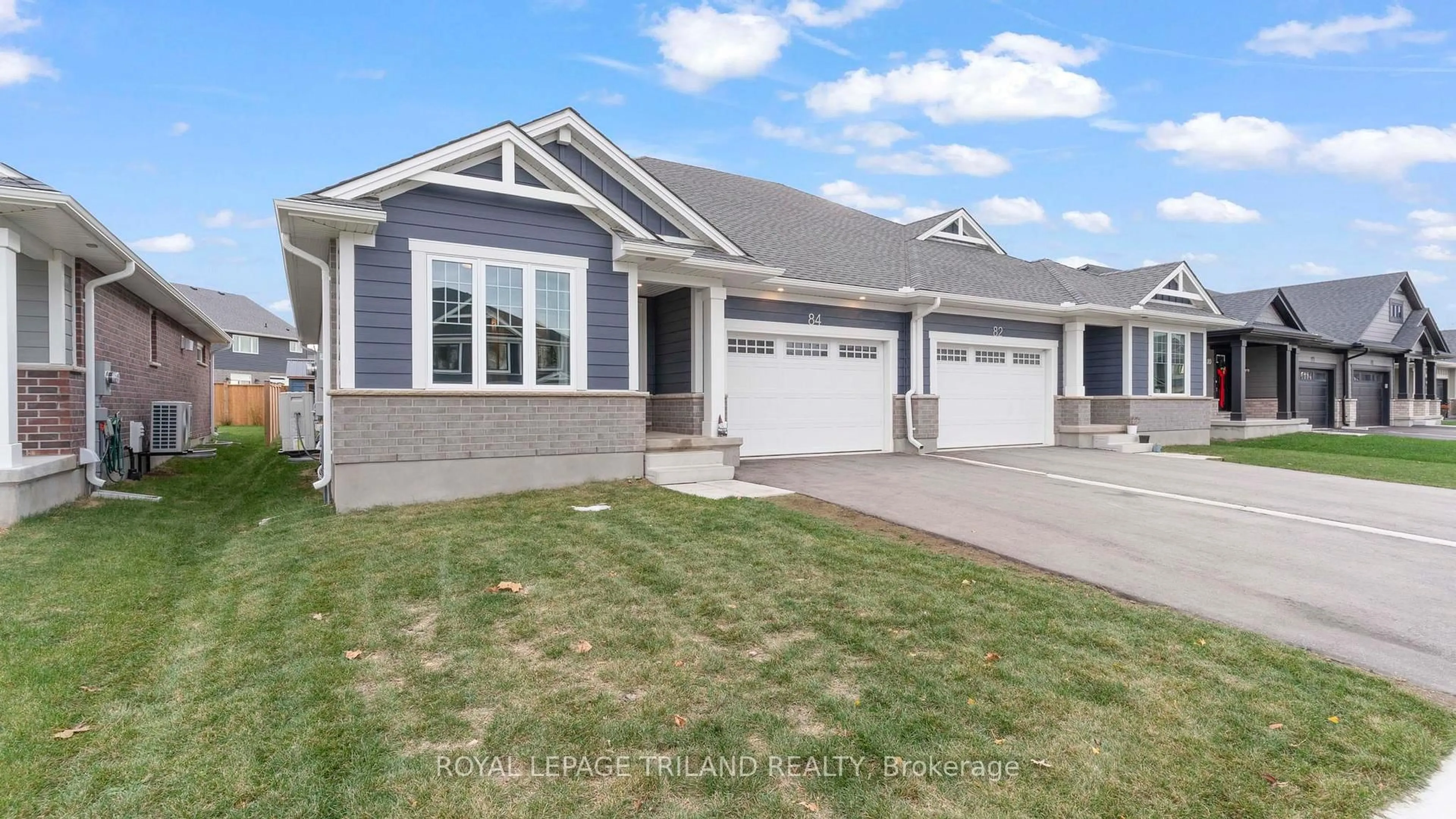 Home with vinyl exterior material, street for 84 EMPIRE Pkwy, St. Thomas Ontario N5R 0N4