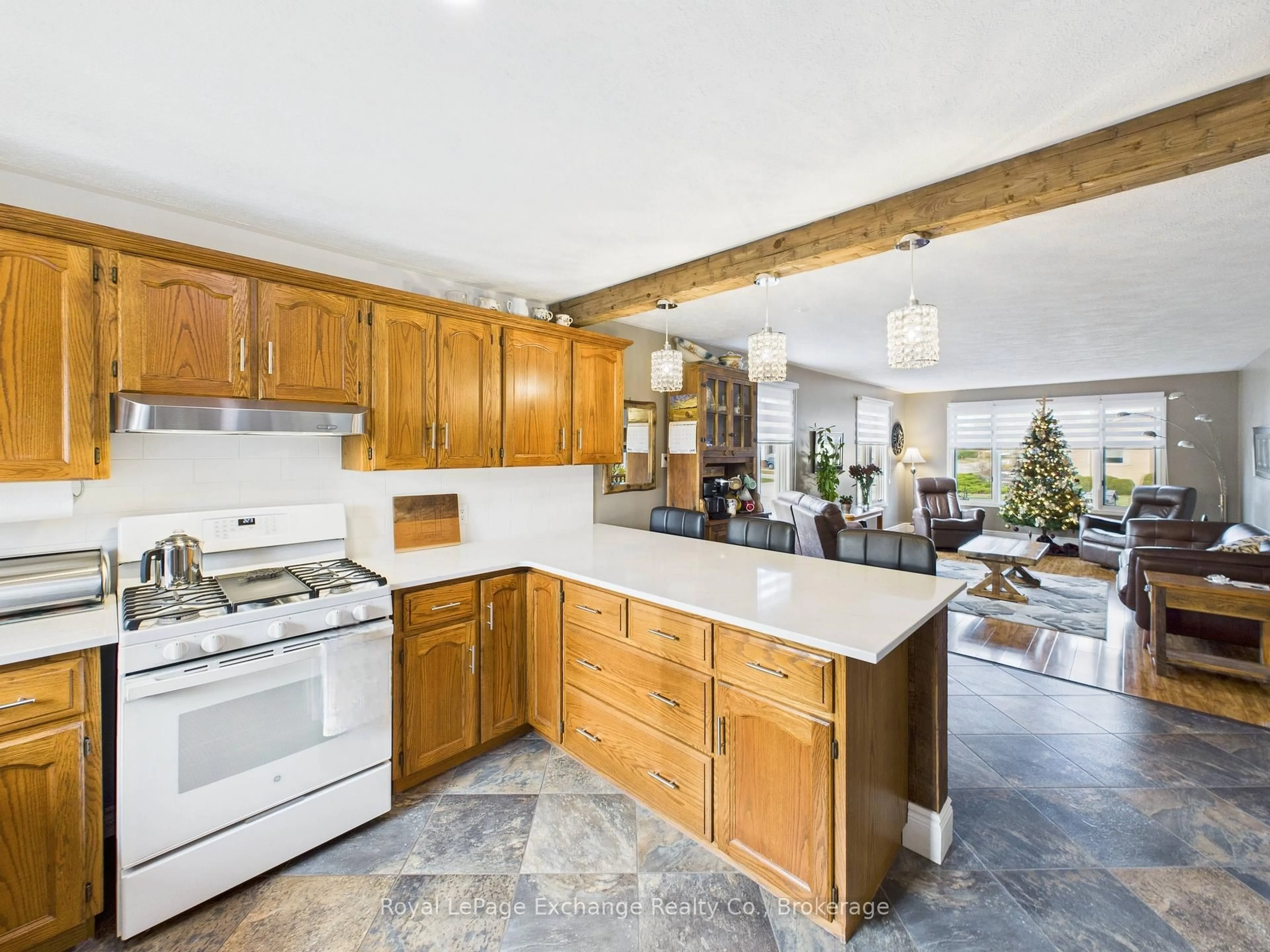 Open concept kitchen, ceramic/tile floor for 502 Lynden Cres, Kincardine Ontario N2Z 3B1