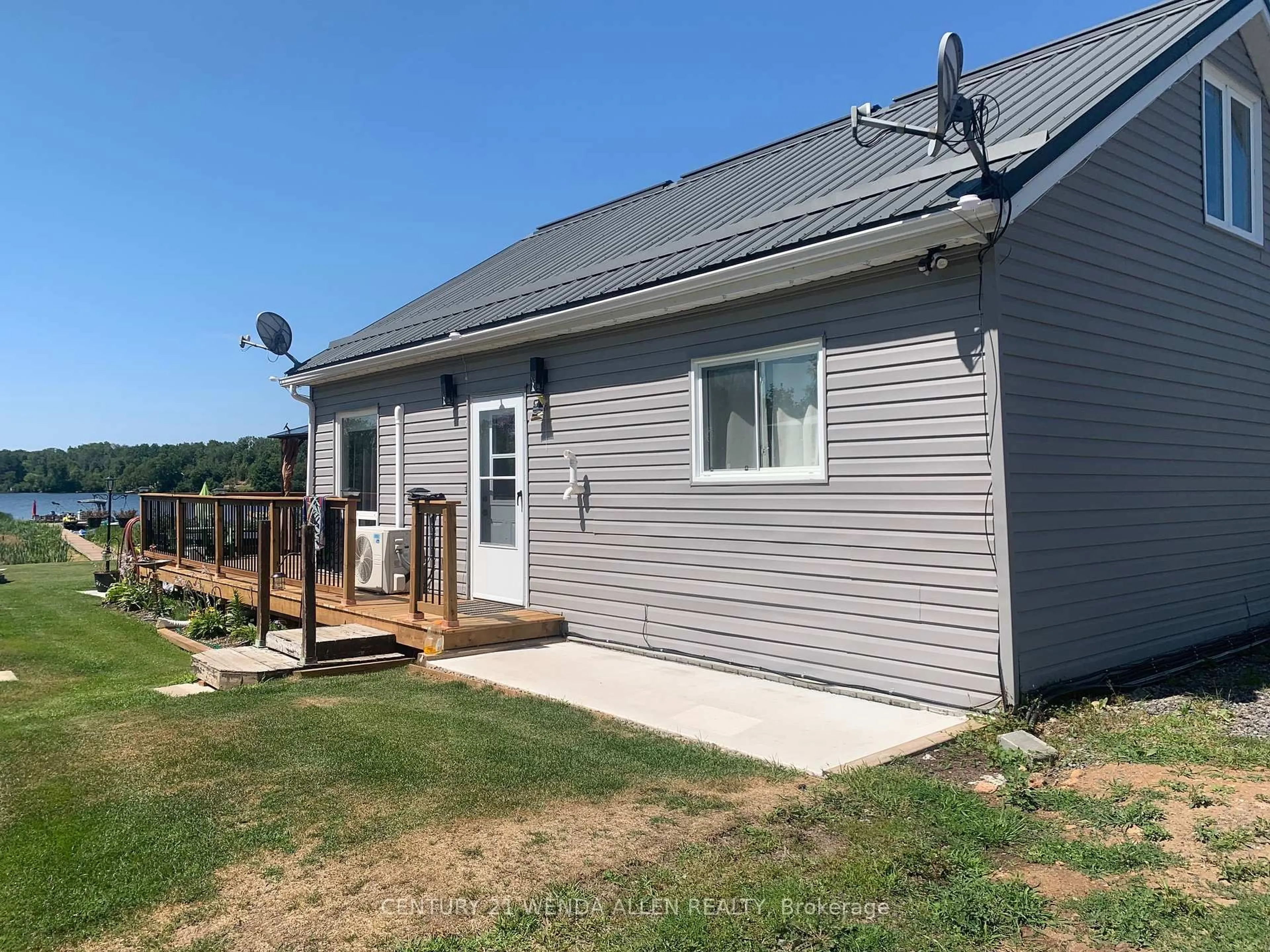 A pic from outside/outdoor area/front of a property/back of a property/a pic from drone, unknown for 102 Church St, Bonfield Ontario P0H 1E0