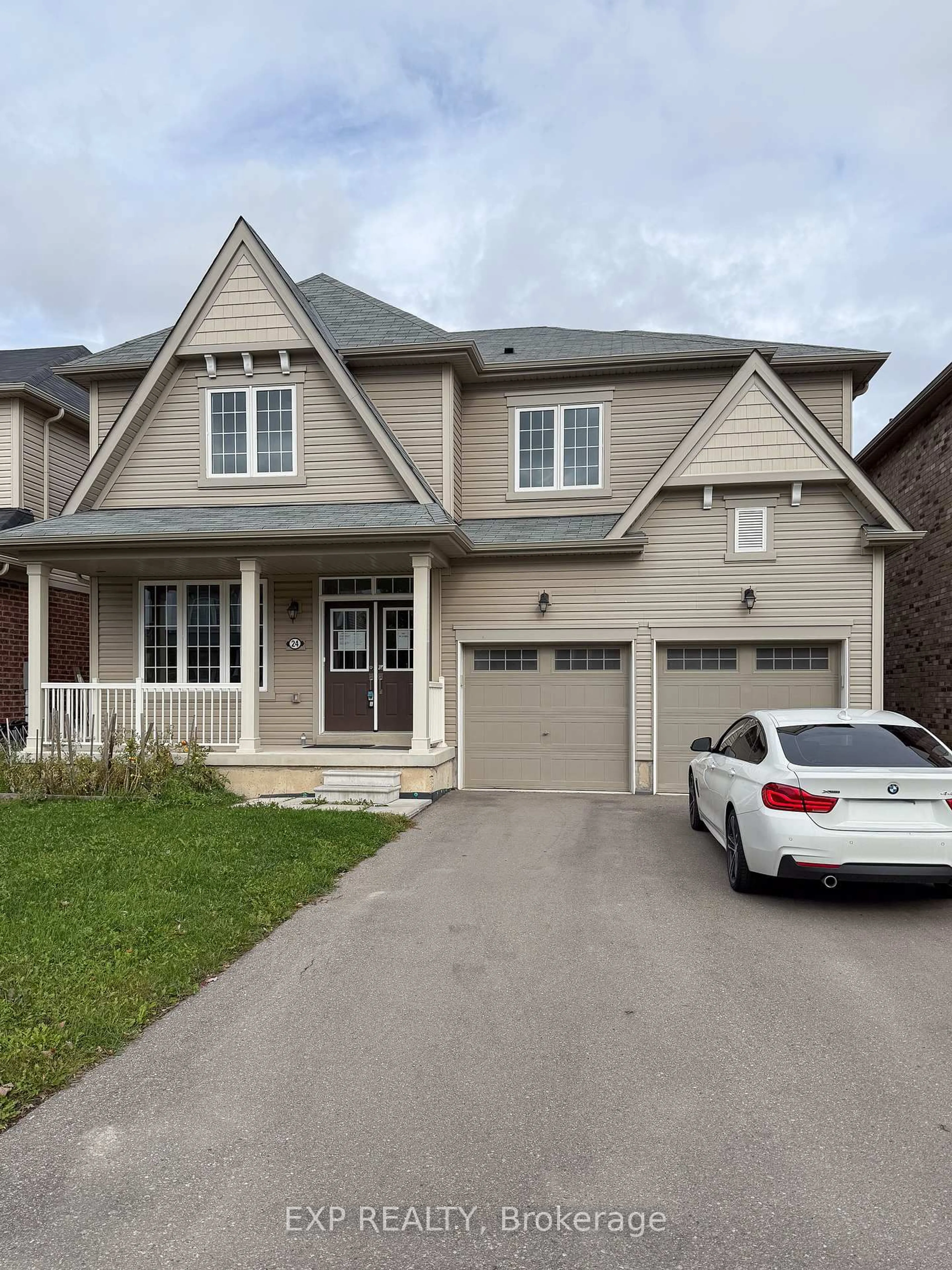 Home with brick exterior material, street for 24 Esther Cres, Thorold Ontario L3B 5N5