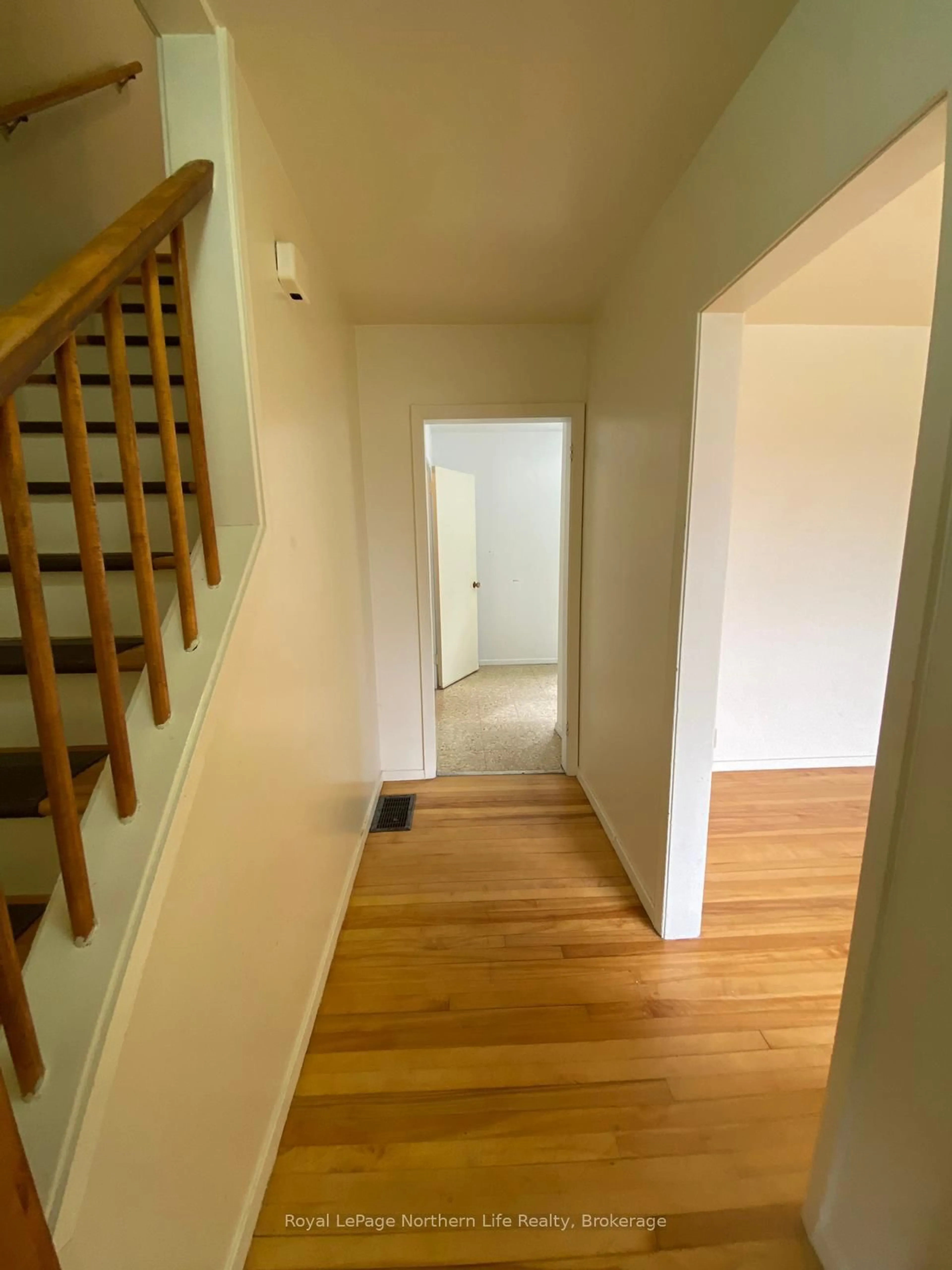 A pic of a room for 460 Lake Heights Rd #17, North Bay Ontario P1A 2Z8