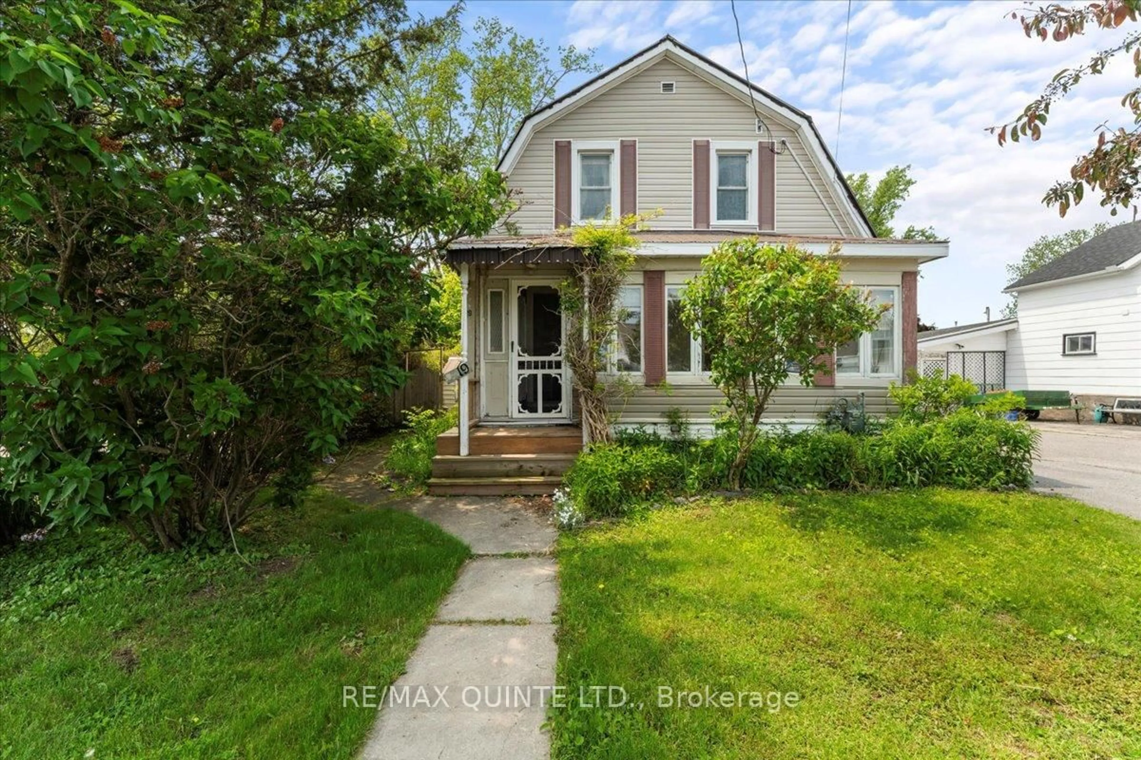 A pic from outside/outdoor area/front of a property/back of a property/a pic from drone, street for 19 Broad St, Prince Edward County Ontario K0K 2T0