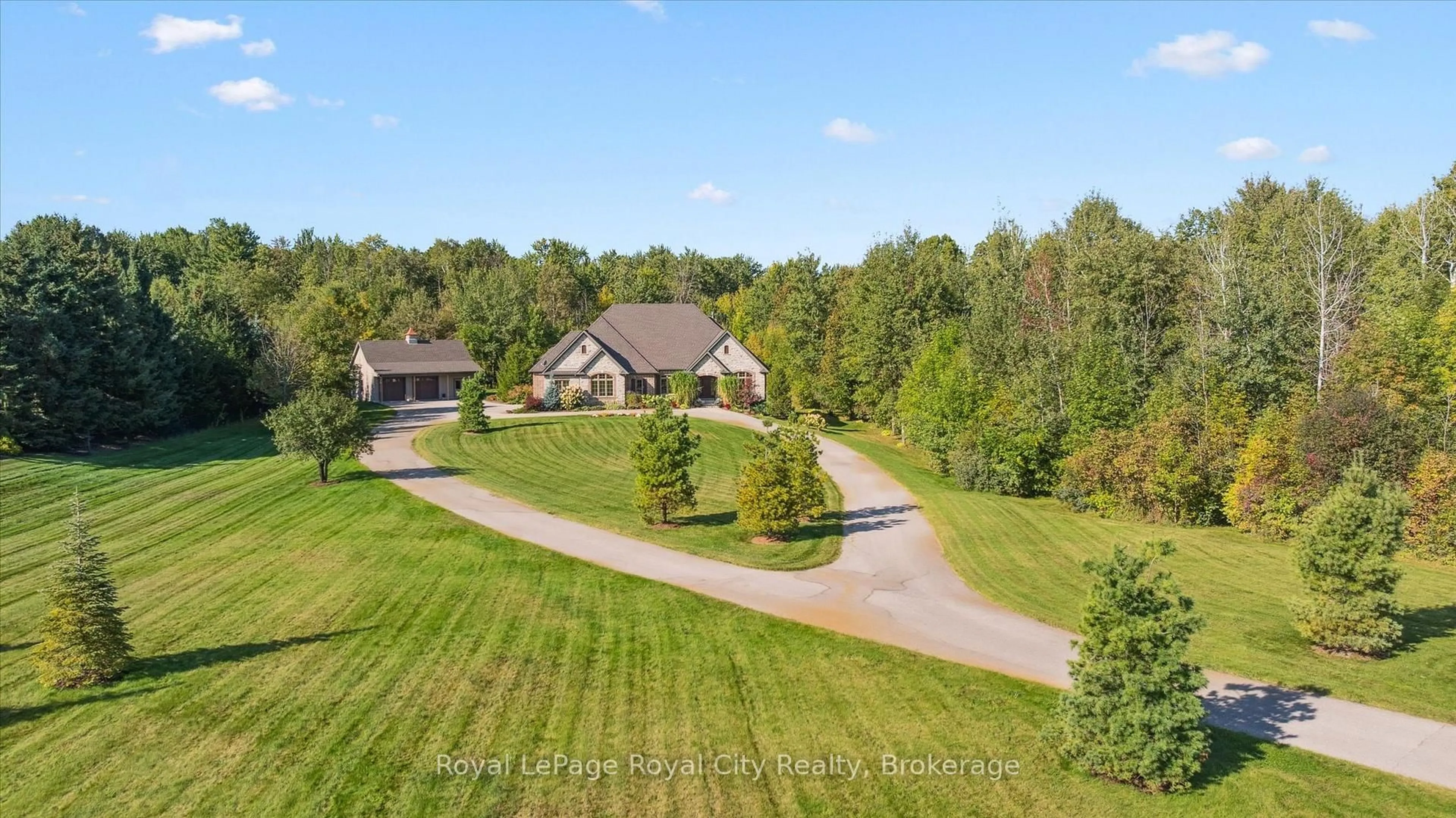 A pic from outside/outdoor area/front of a property/back of a property/a pic from drone, water/lake/river/ocean view for 28 Serena Lane, Guelph Ontario N1L 1E7