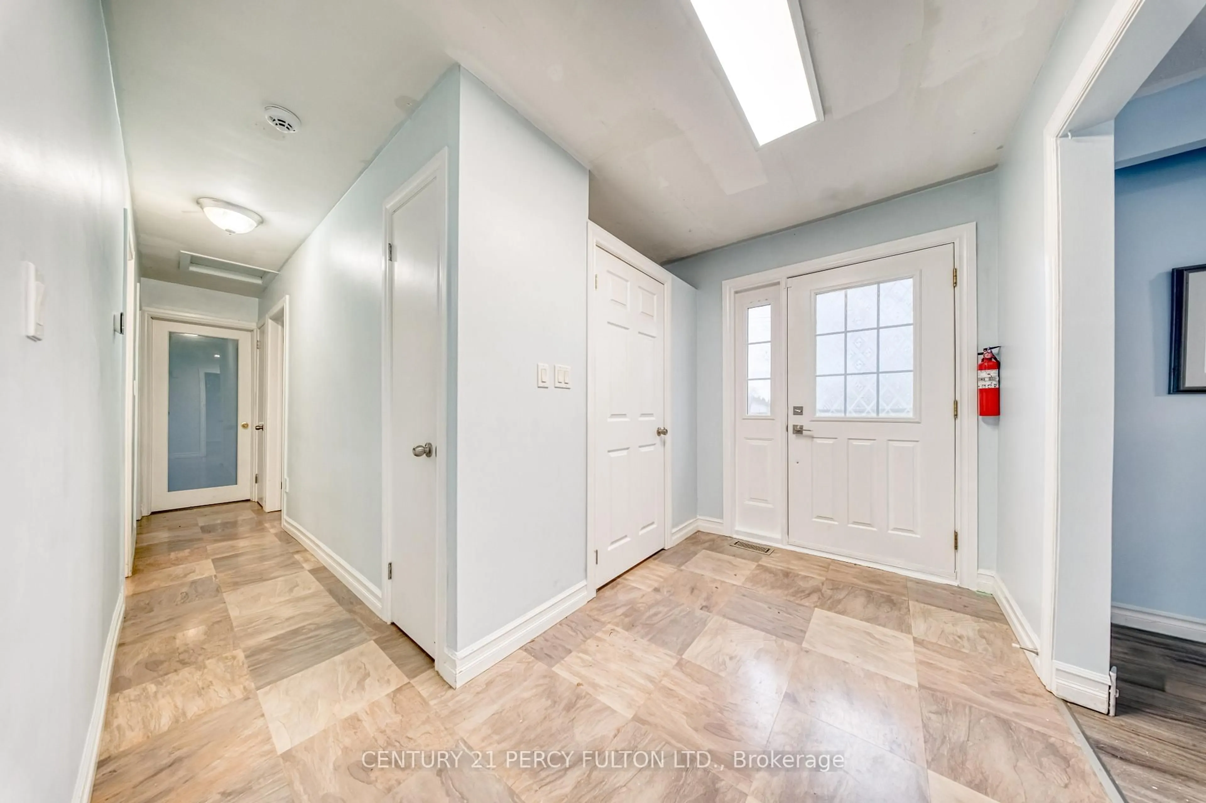 Indoor entryway for 3075 Zion Rd, Port Hope Ontario L1A 3V7