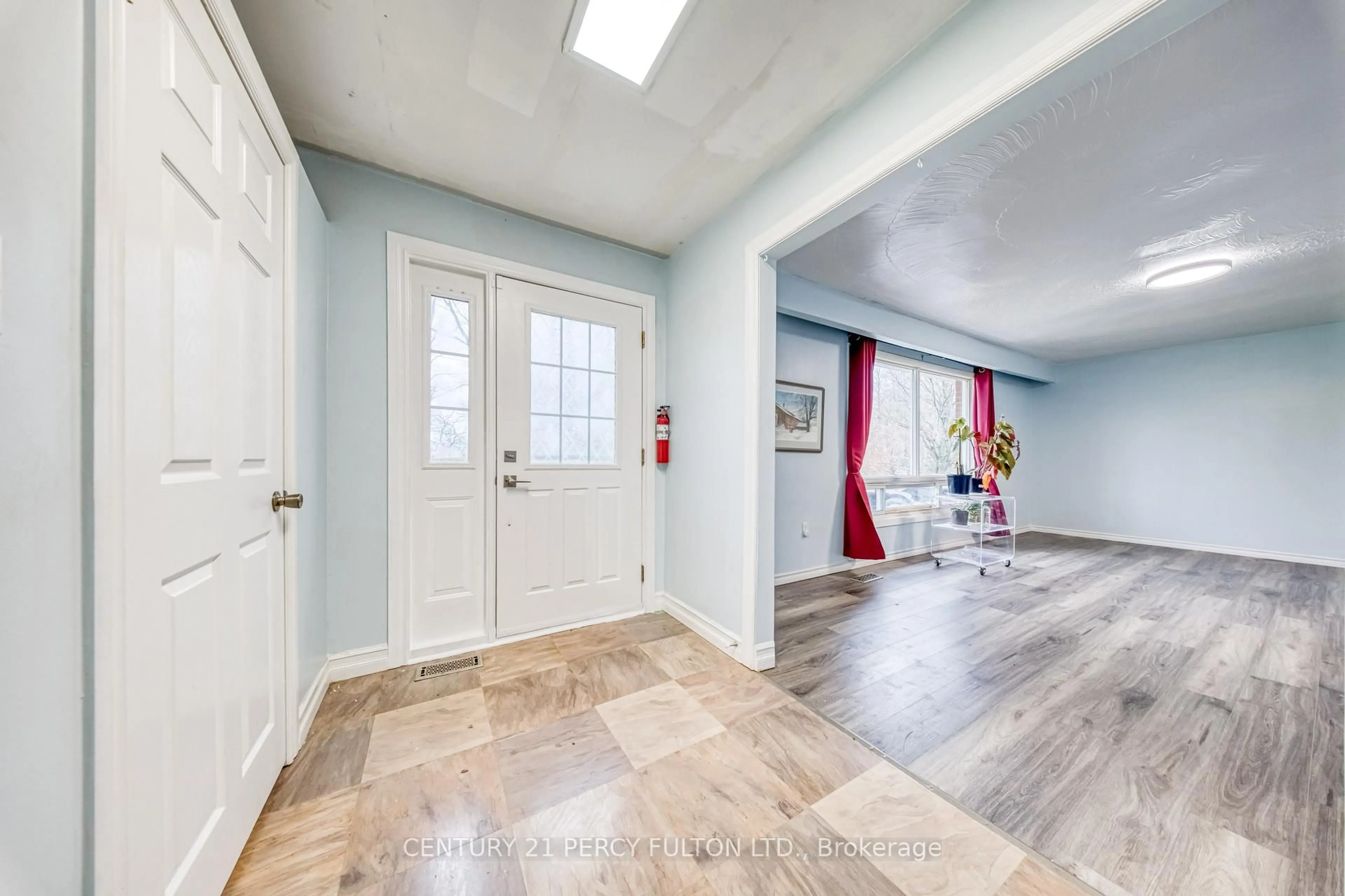 Indoor entryway for 3075 Zion Rd, Port Hope Ontario L1A 3V7