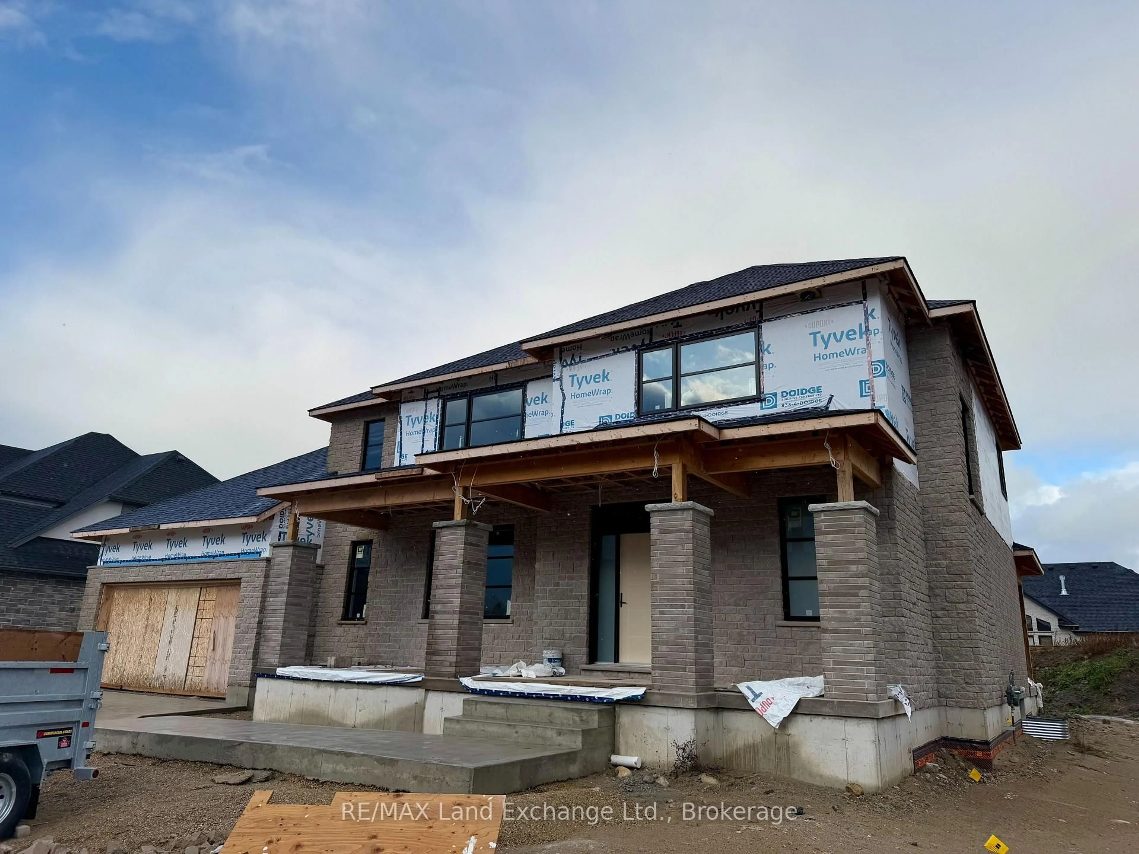 Home with brick exterior material, building for 962 Bogdanovic Way, Huron-Kinloss Ontario N2Z 0H4