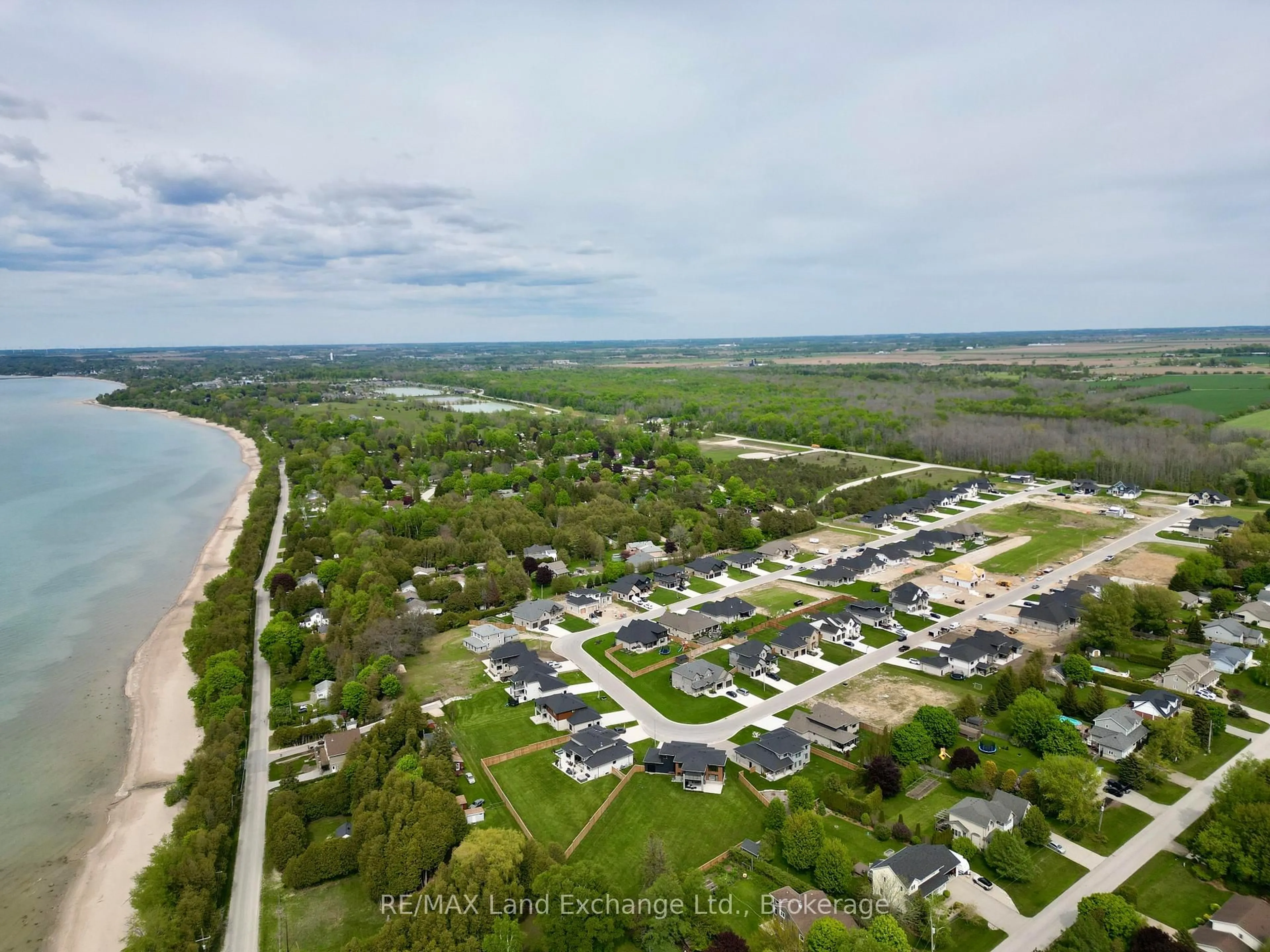 A pic from outside/outdoor area/front of a property/back of a property/a pic from drone, water/lake/river/ocean view for 962 Bogdanovic Way, Huron-Kinloss Ontario N2Z 0H4