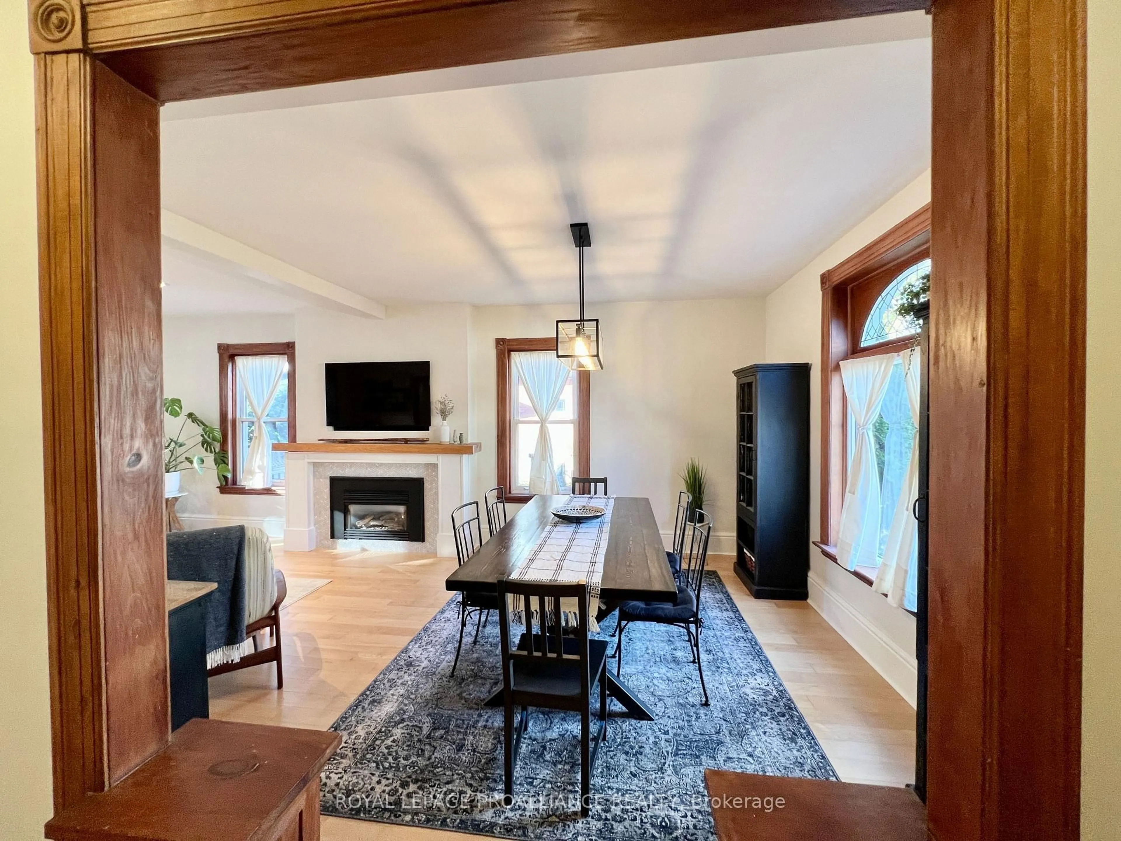 Dining room, unknown for 212 Foster Ave, Belleville Ontario K8N 3R2