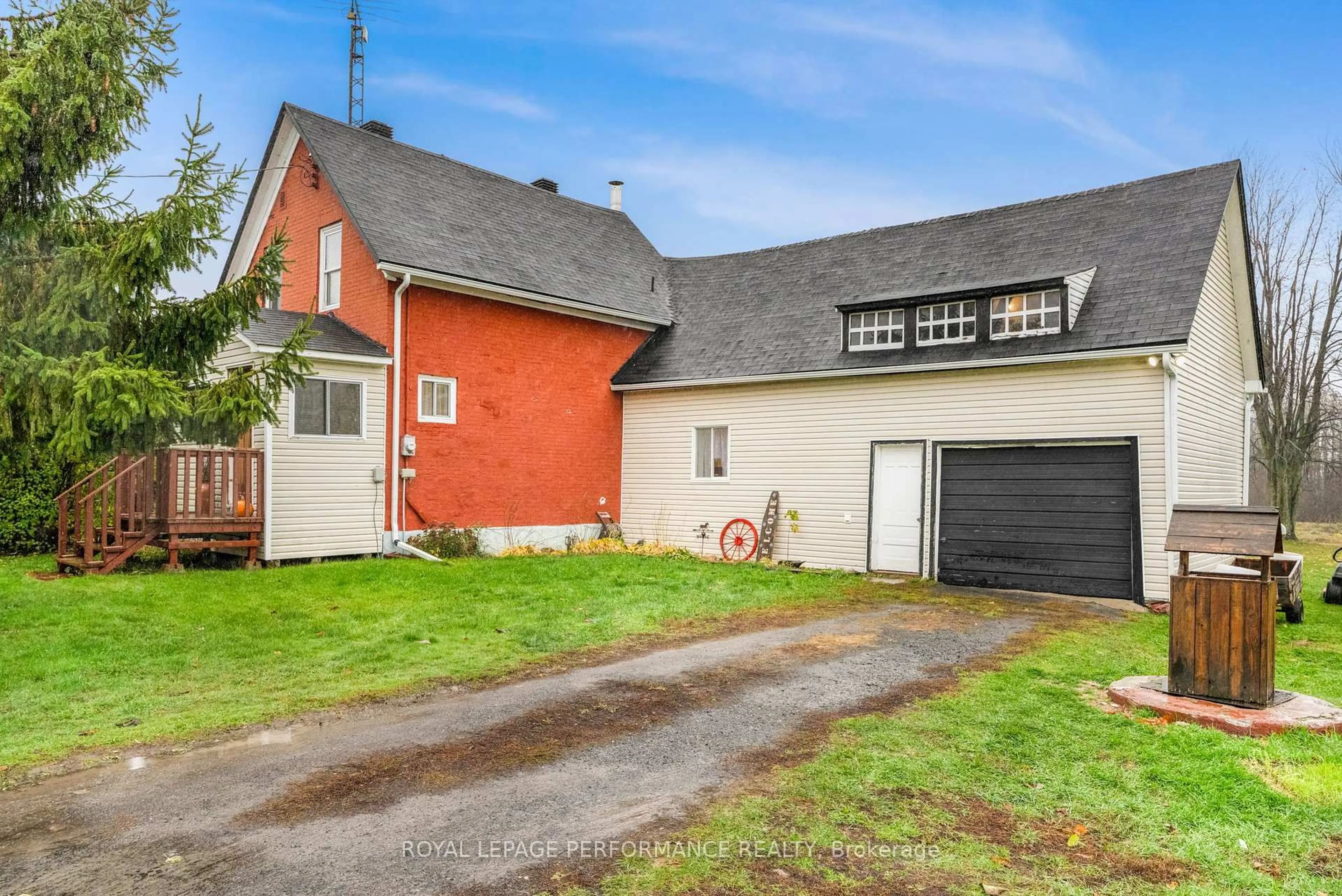 A pic from outside/outdoor area/front of a property/back of a property/a pic from drone, street for 3188 County Road 14 Rd, North Stormont Ontario K0C 1K0