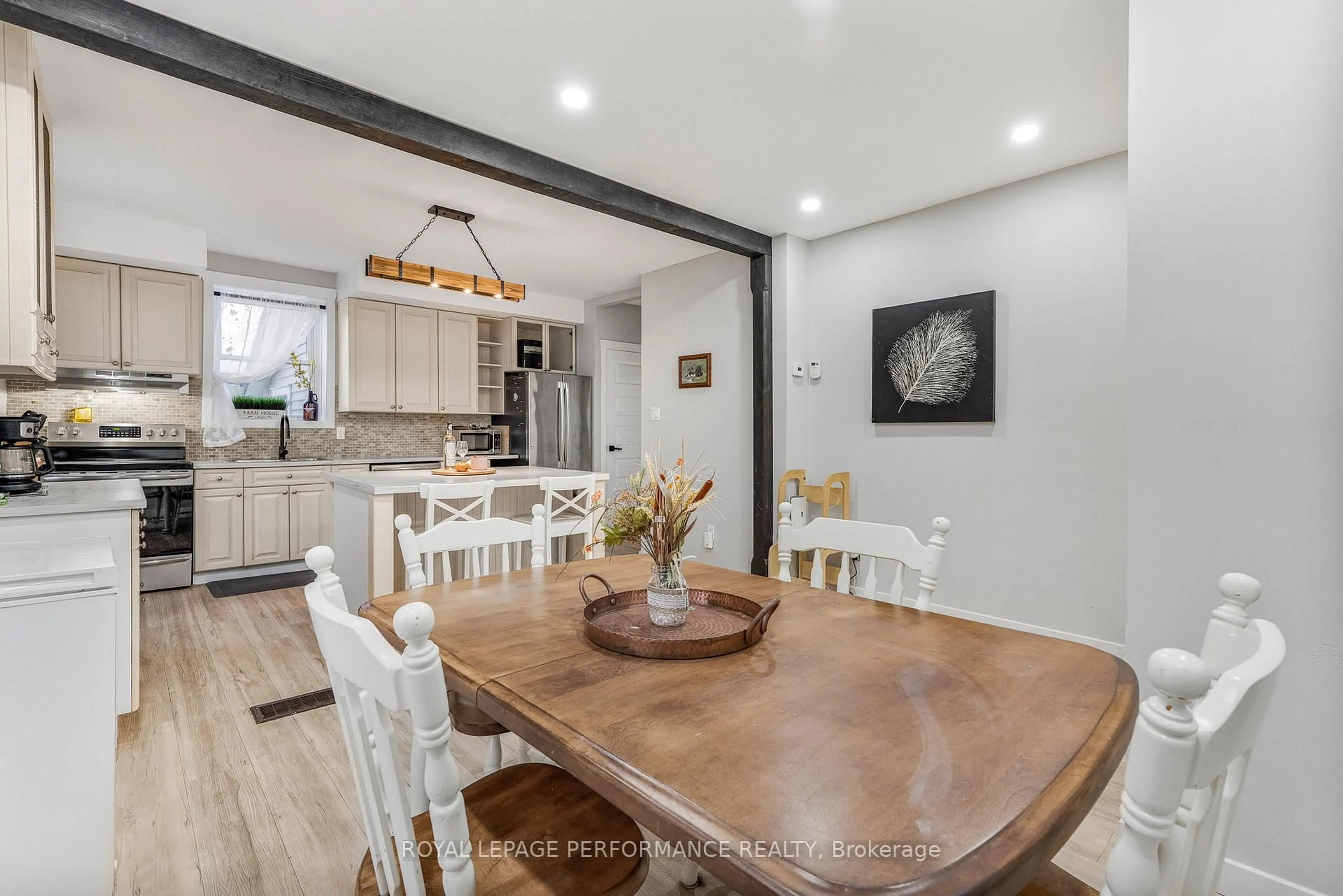 Open concept kitchen, unknown for 3188 County Road 14 Rd, North Stormont Ontario K0C 1K0