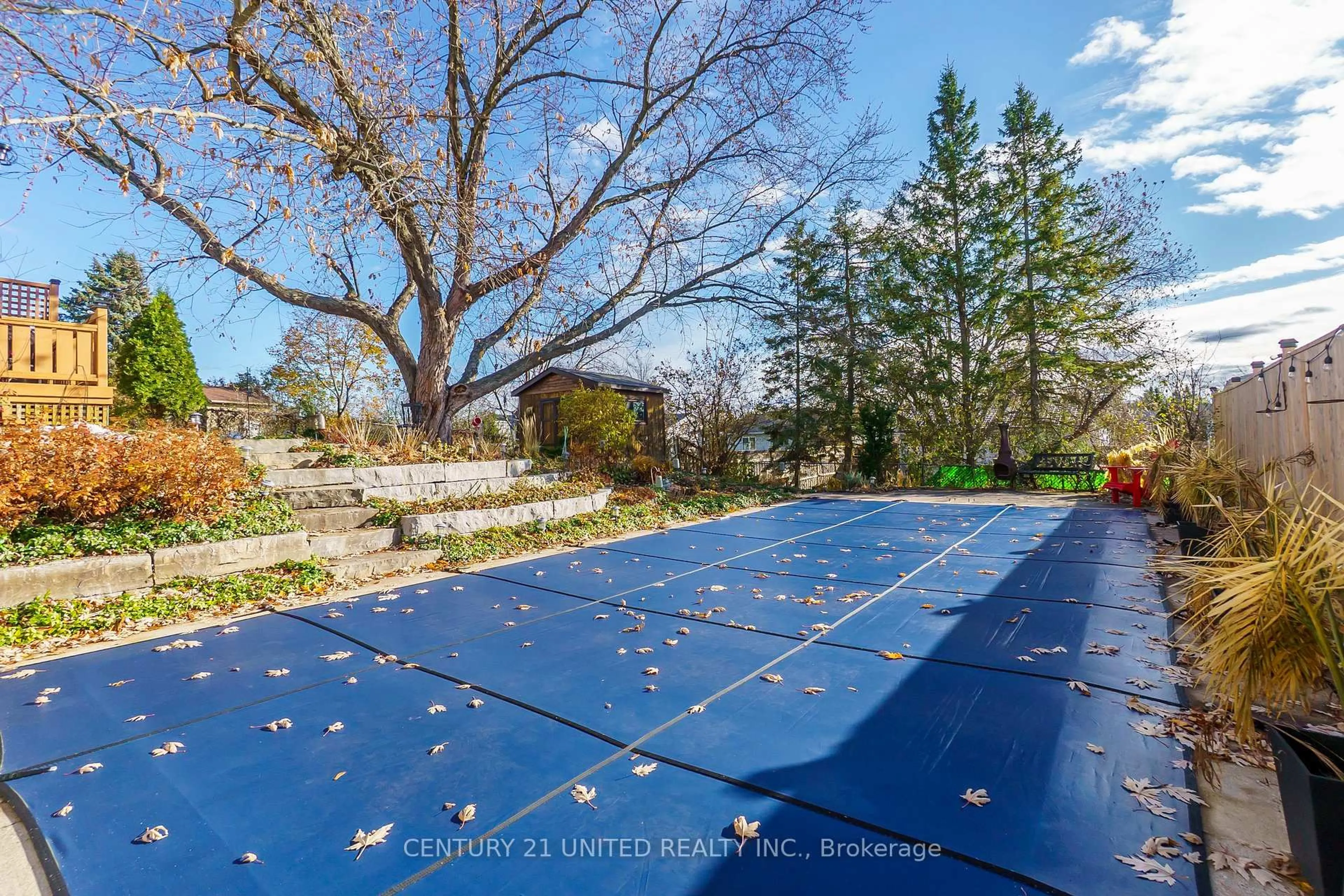 Patio, street for 2627 Ridgetop Cres, Peterborough Ontario K9L 1J1