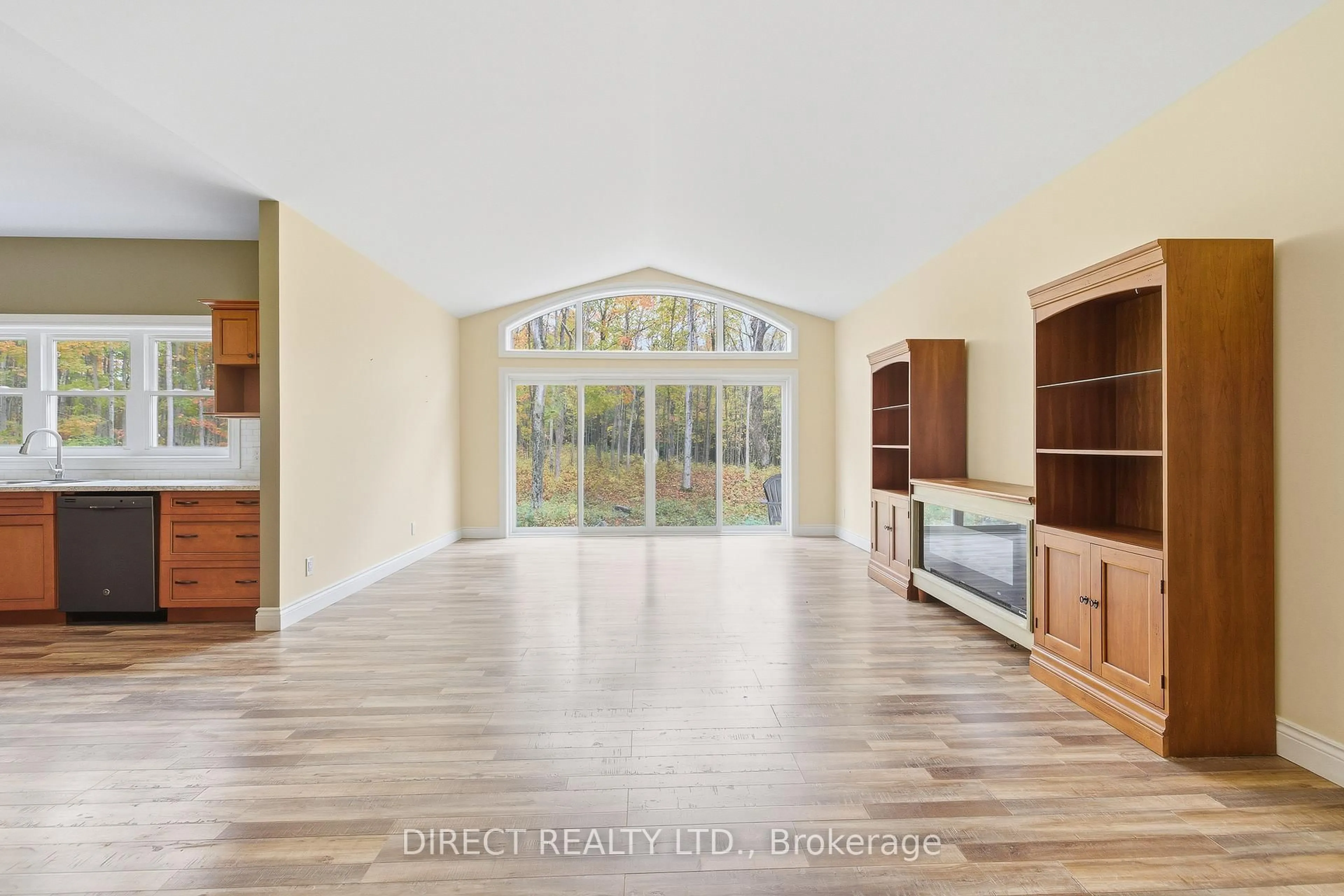 Indoor entryway for 1912 Moneymore Rd, Belleville Ontario K0K 2Y0