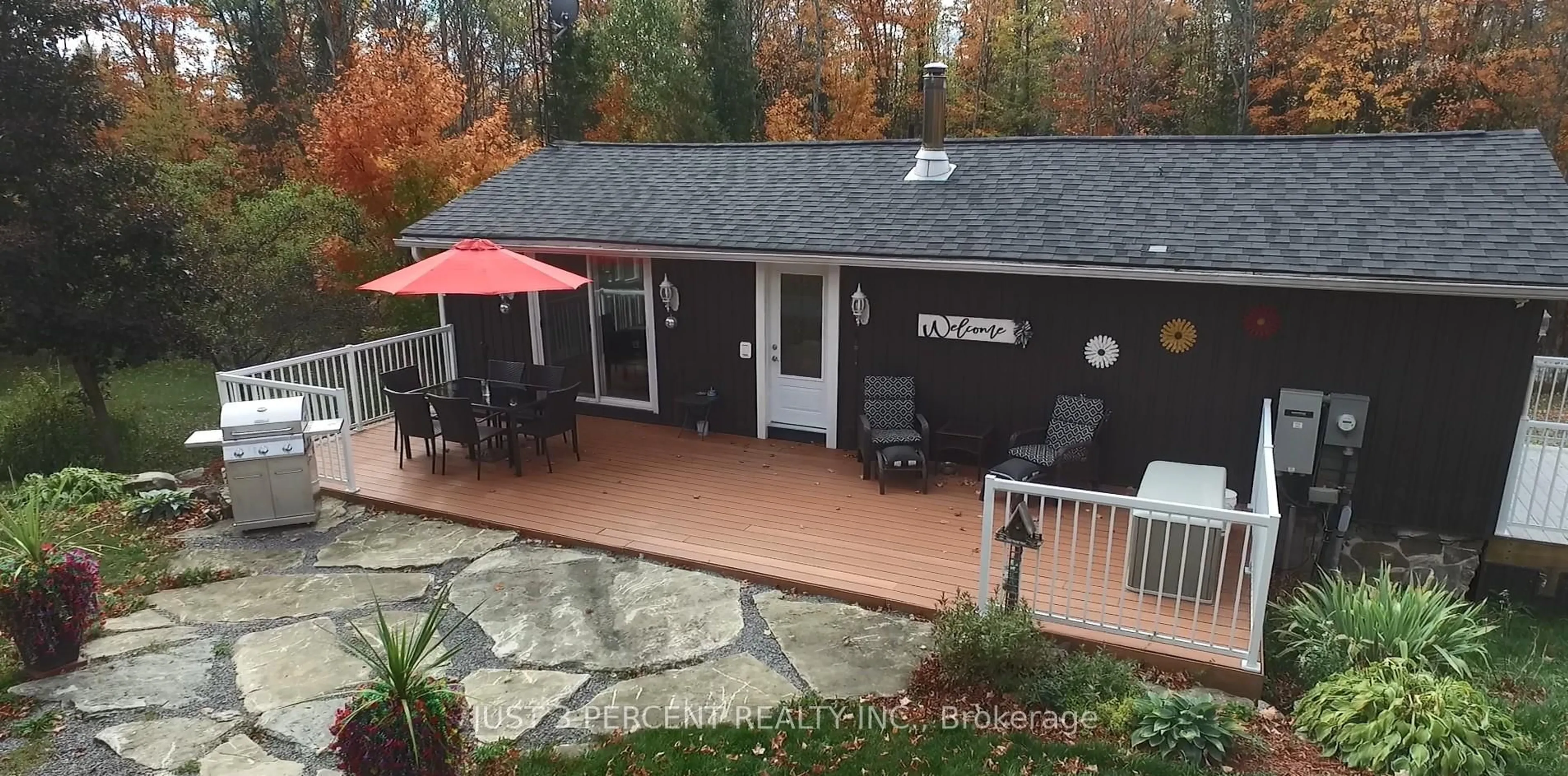 Patio, mountain view for 1492 County Rd 620 Rd, North Kawartha Ontario K0L 1A0