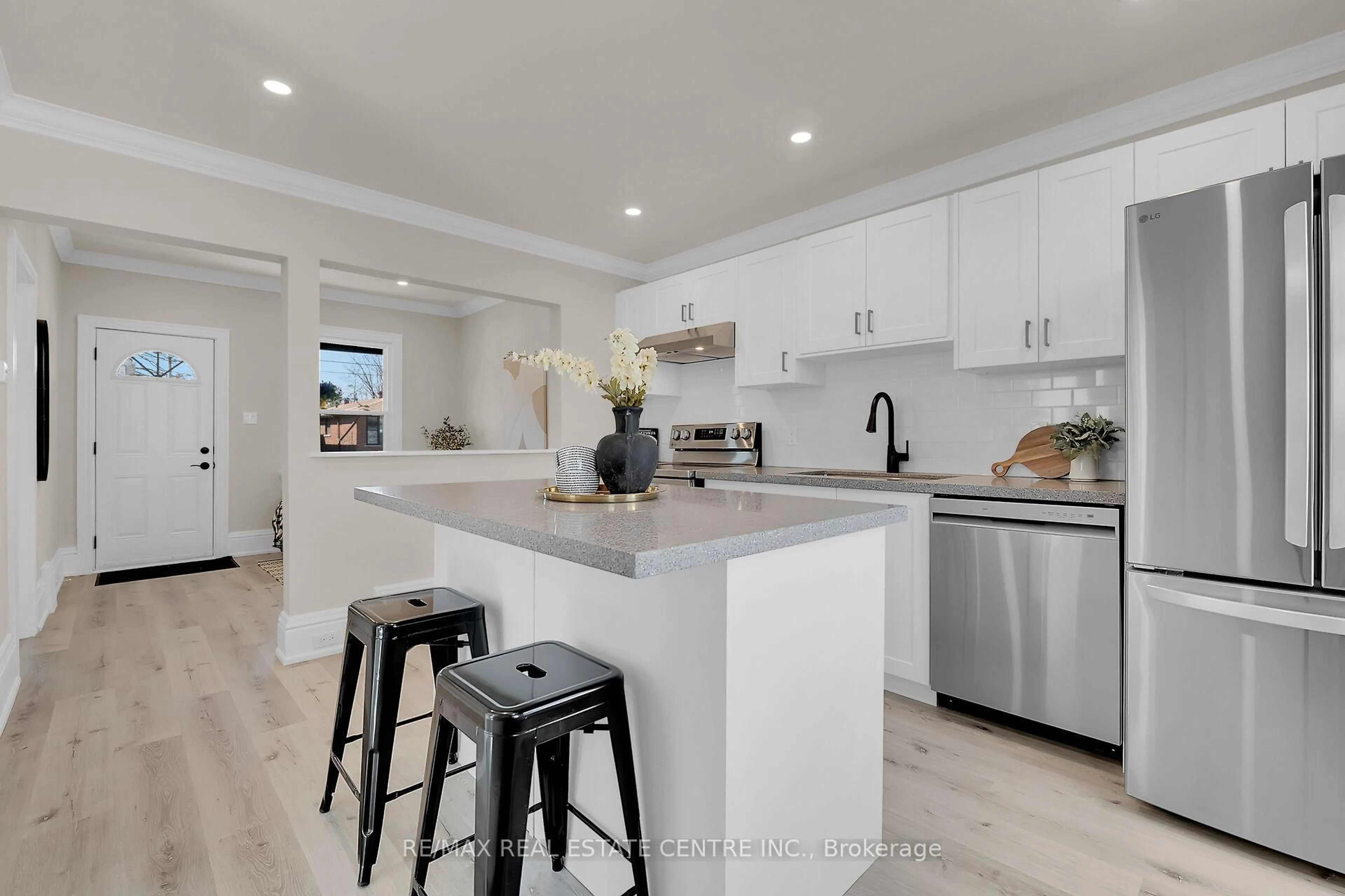 Open concept kitchen, unknown for 70 Robins Ave, Hamilton Ontario L8H 4N4