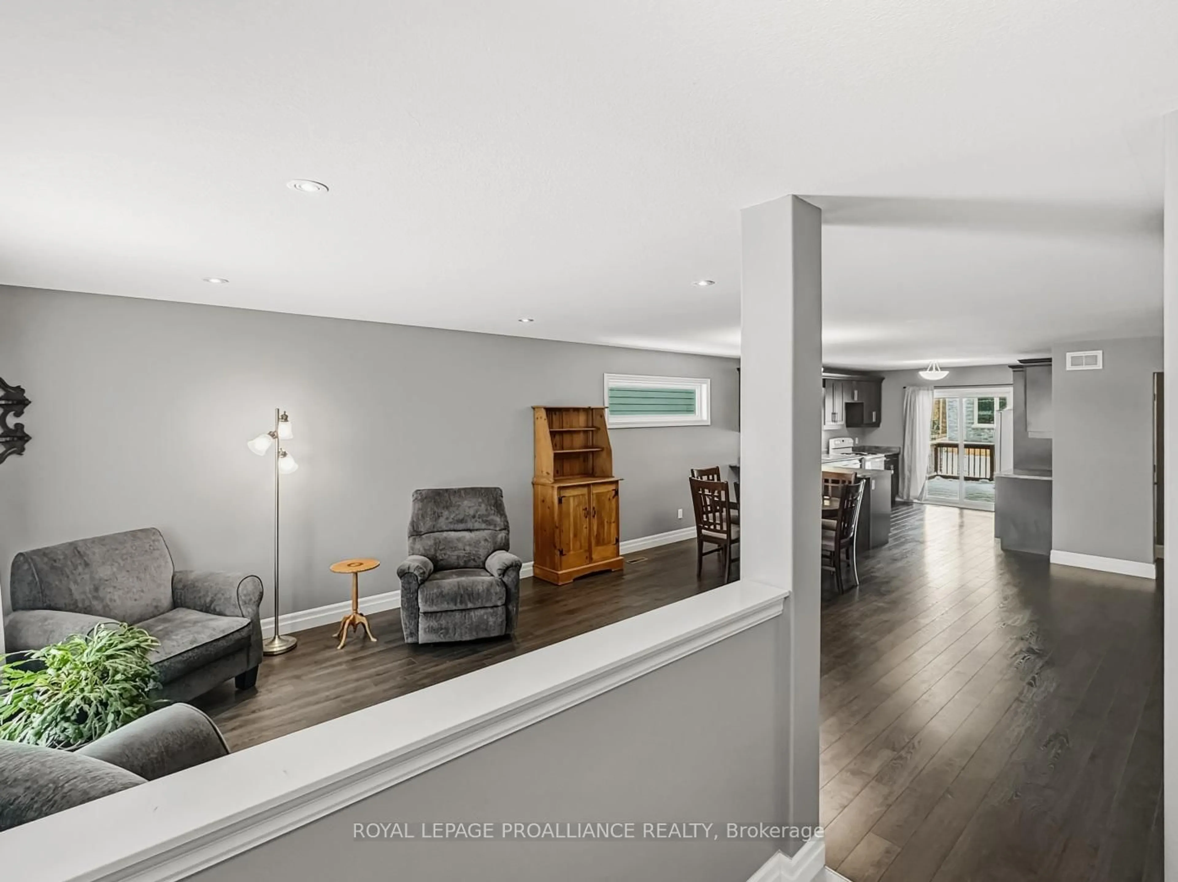 Unknown for 8 Tessa Blvd, Belleville Ontario K8N 4Z5