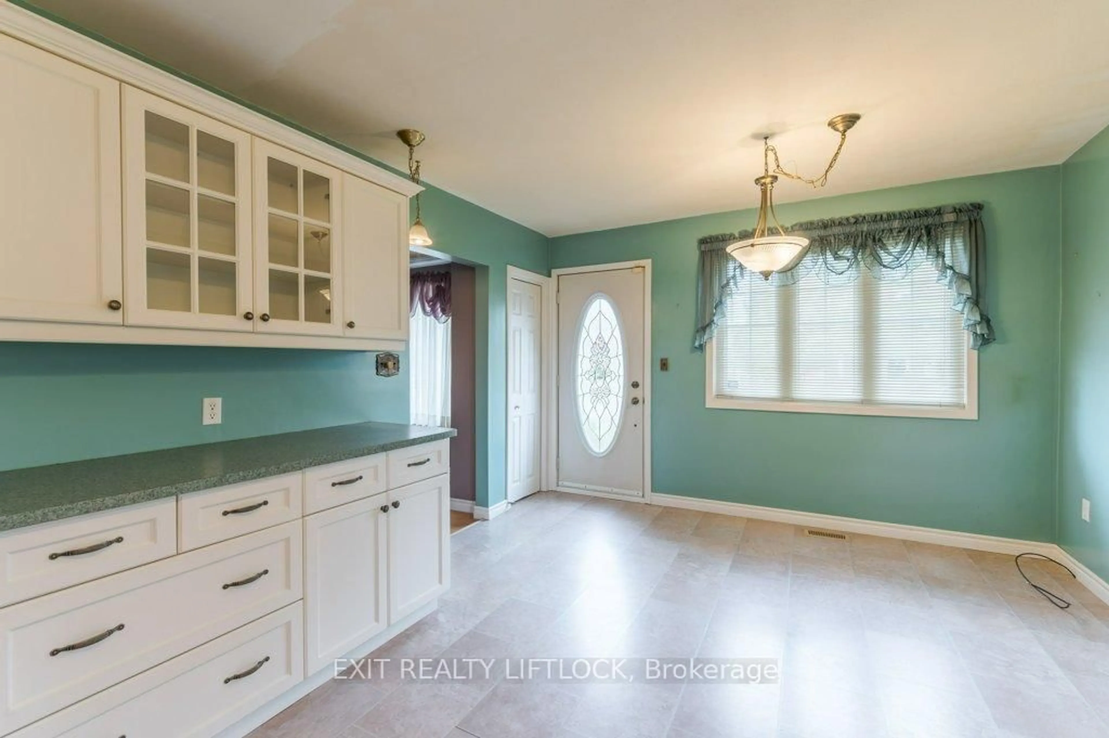 Open concept kitchen, ceramic/tile floor for 31 William St, Port Hope Ontario L1A 1K3