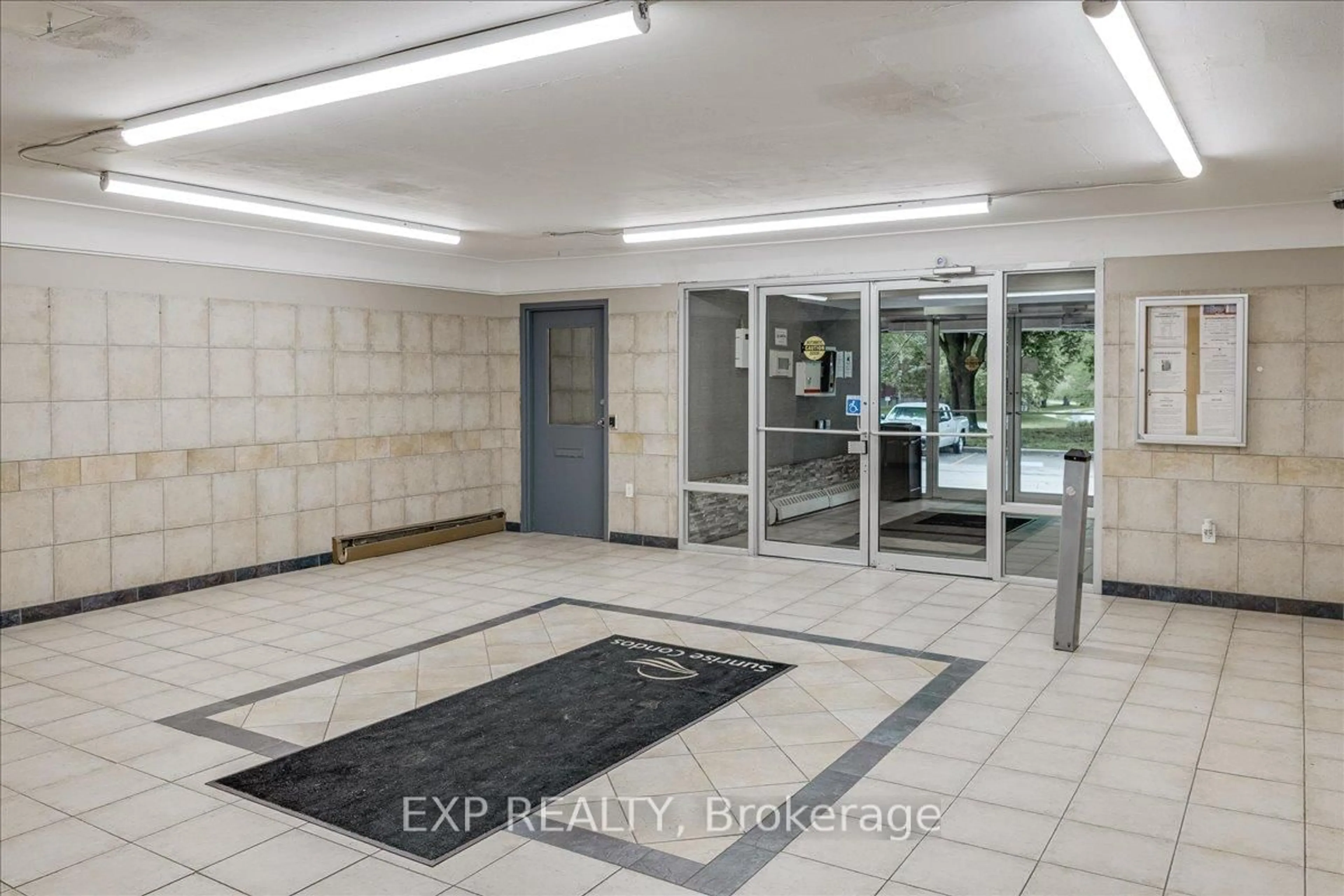 Unknown for 583 Mornington Ave #811, London East Ontario N5Y 3E9