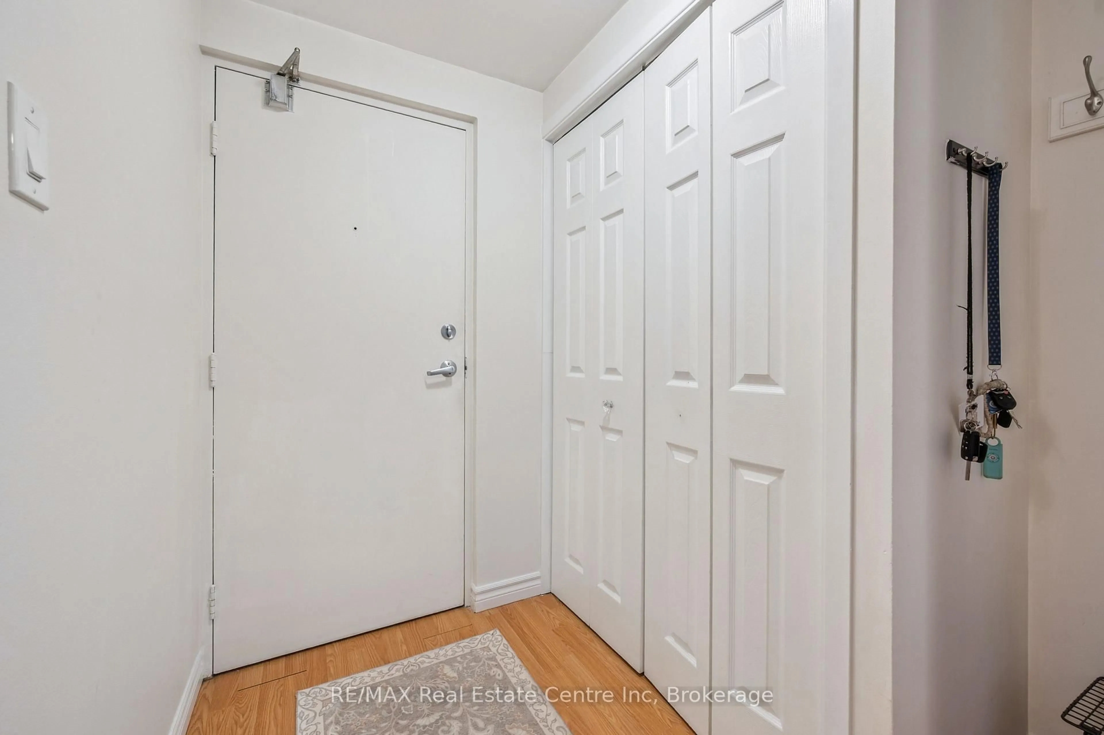 Indoor entryway for 65 Silvercreek Pkwy #310, Guelph Ontario N1H 7R9