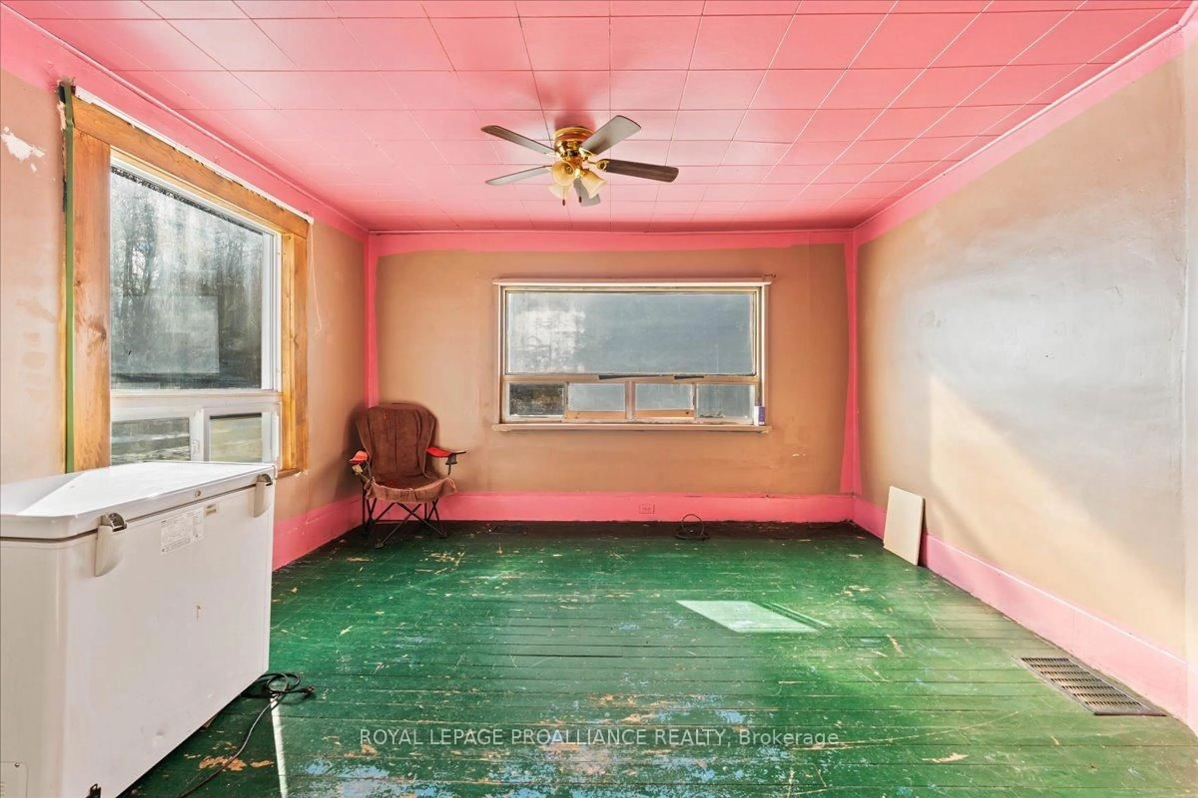 A pic of a room for 702 French Settlement Rd, Tweed Ontario K0K 3J0